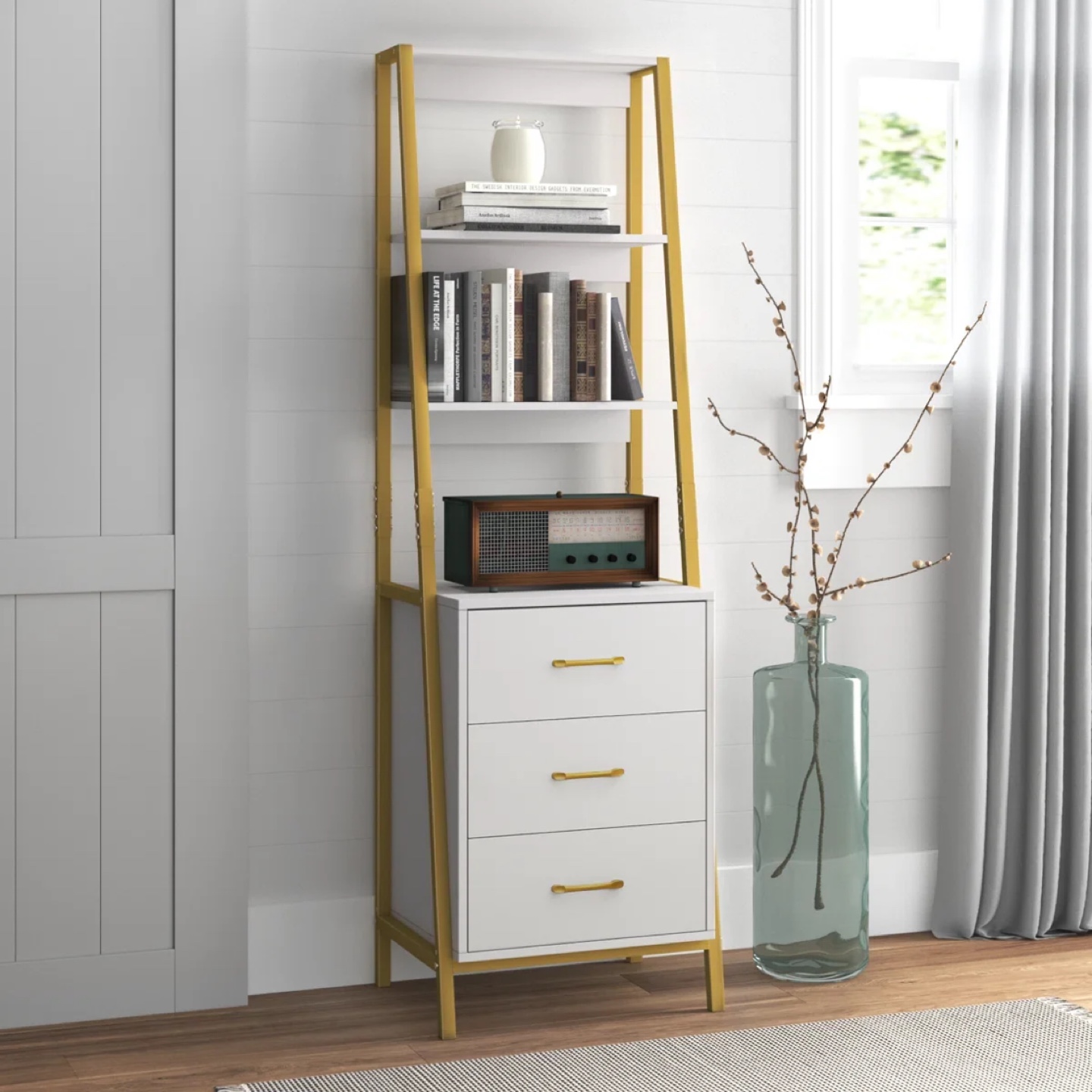 Étagère ladder bookcase nightstand