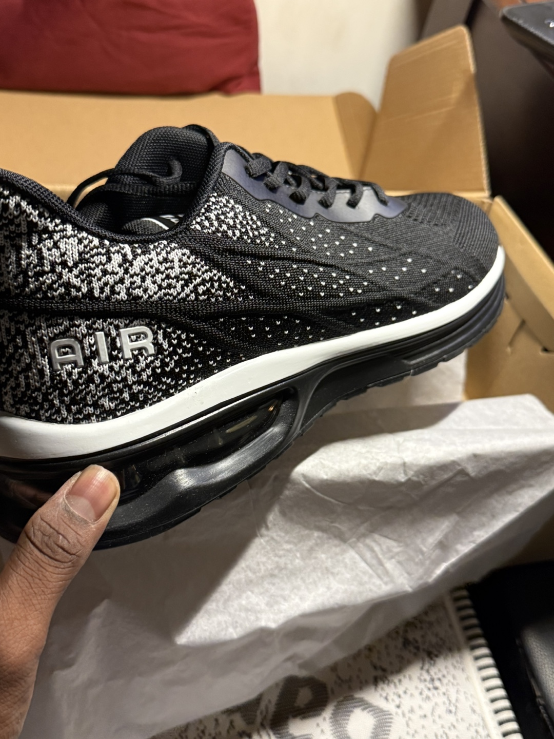 Air Cushion Sneakers - New in Box - photo 5