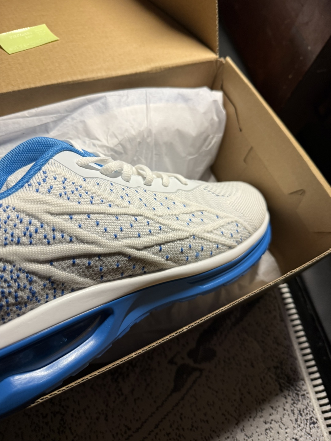 Air Cushion Sneakers - New in Box - photo 3