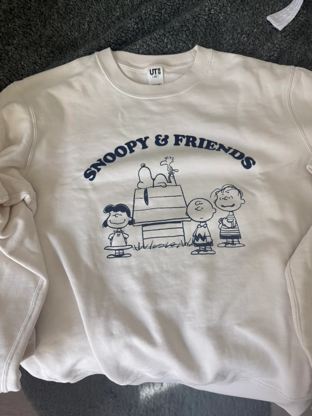 Uniqlo Snoopy & Friends Sweatshirt - Size S