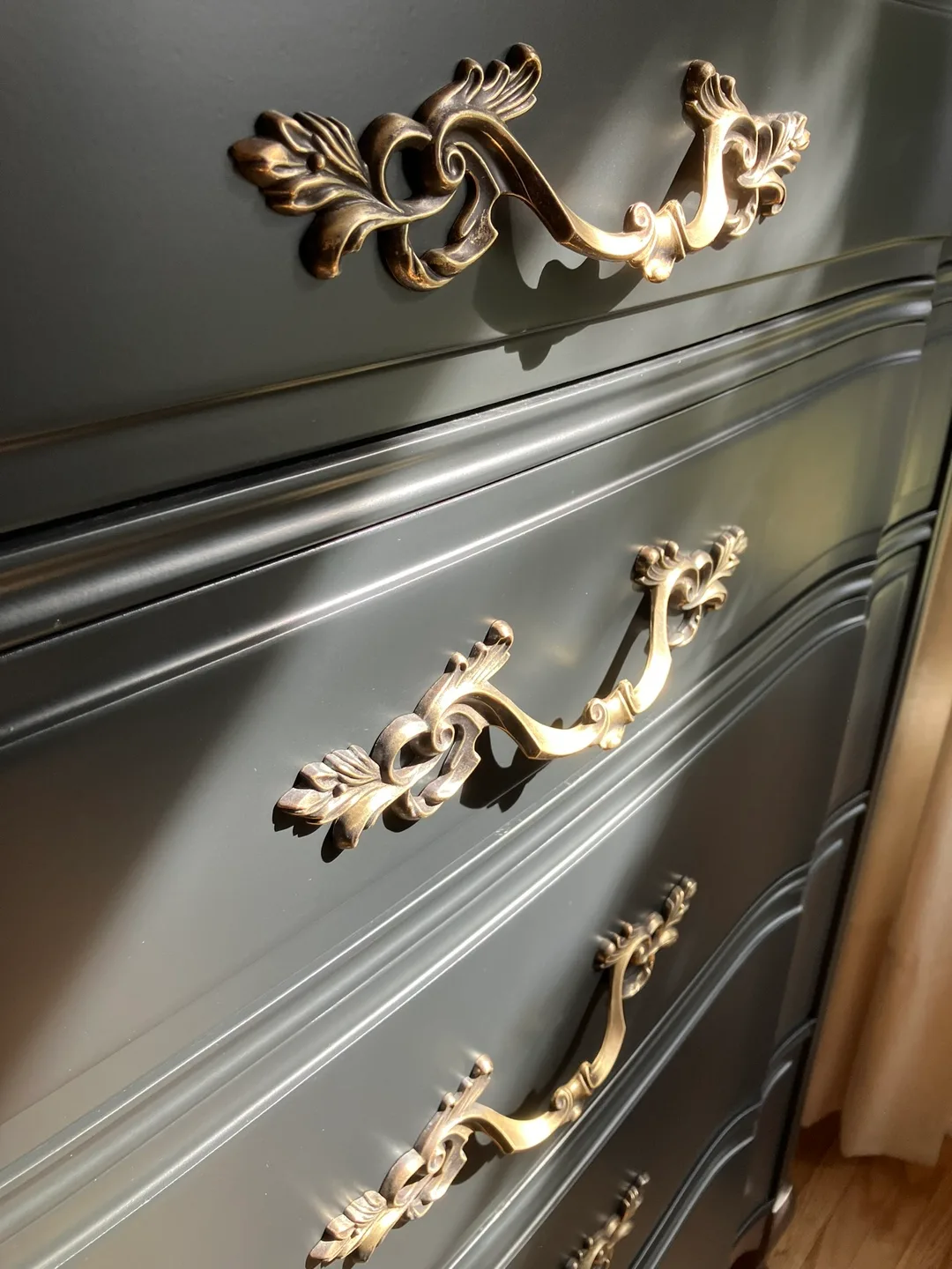 Vintage Wood 5-Drawer French Provincial Dresser image indicator(4)