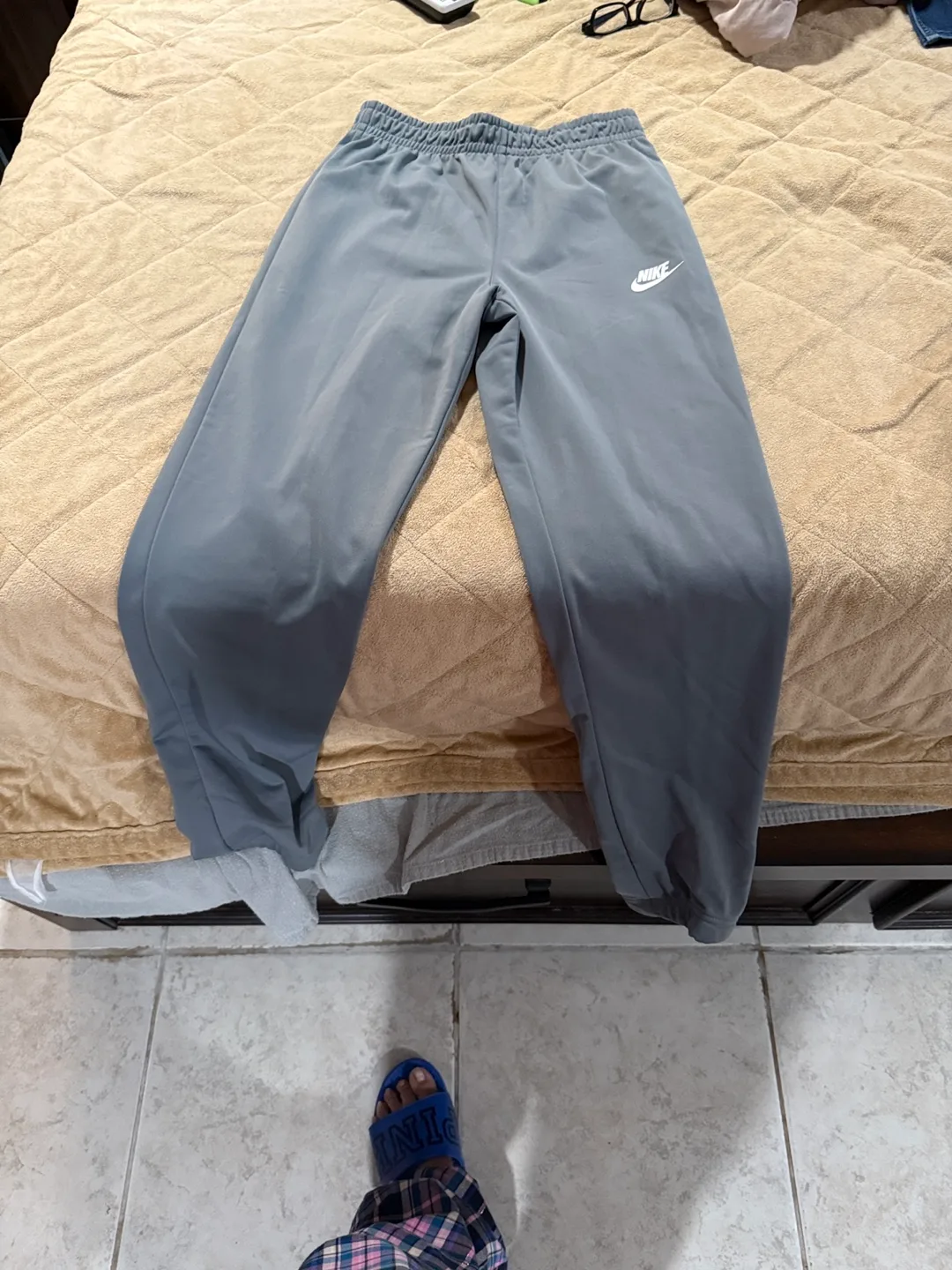 New Nike Youth Unisex Gray Sweatpants - Size L image indicator(7)