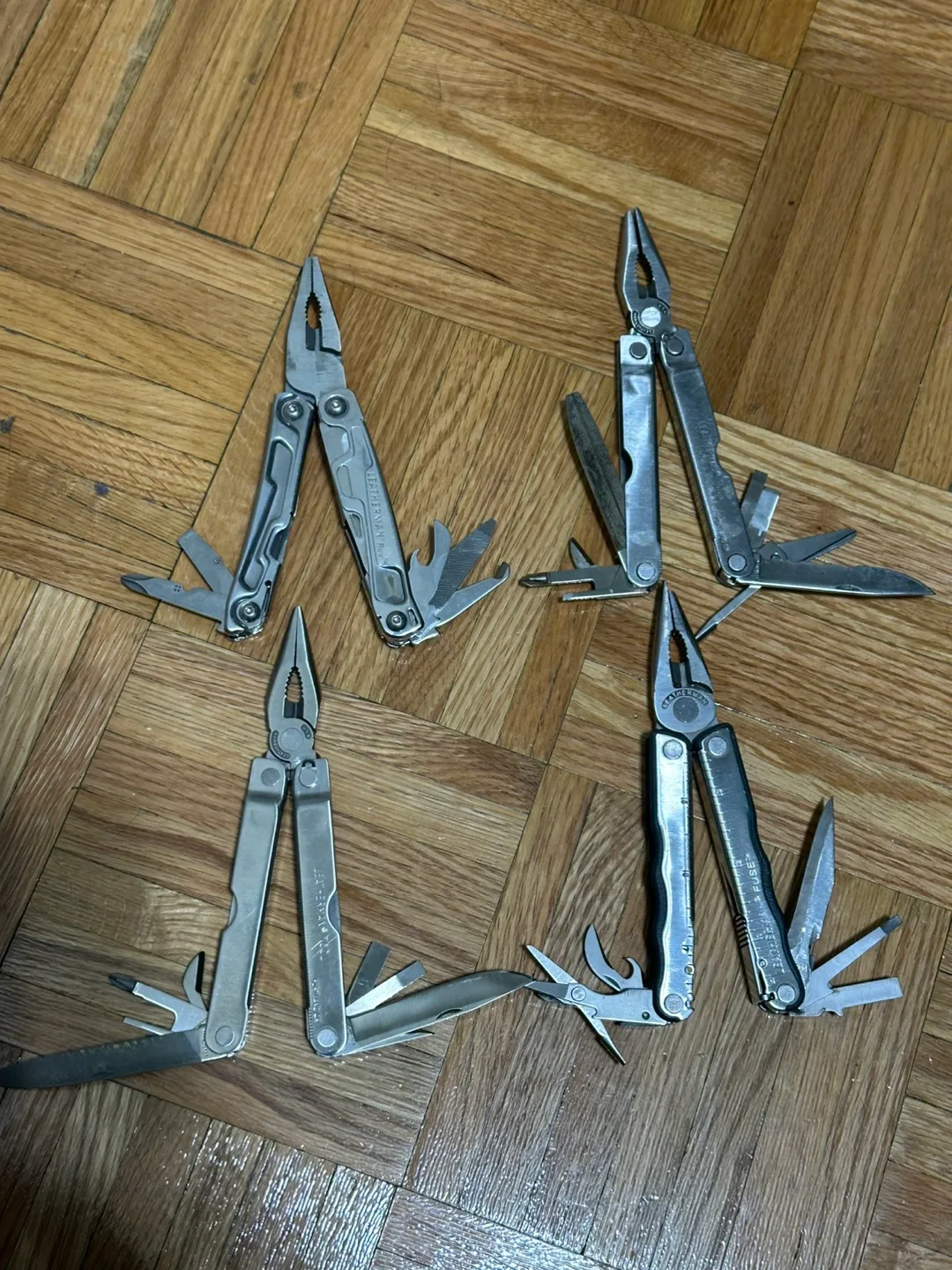 Leatherman one for 60 and 4 for 200$ image indicator(2)