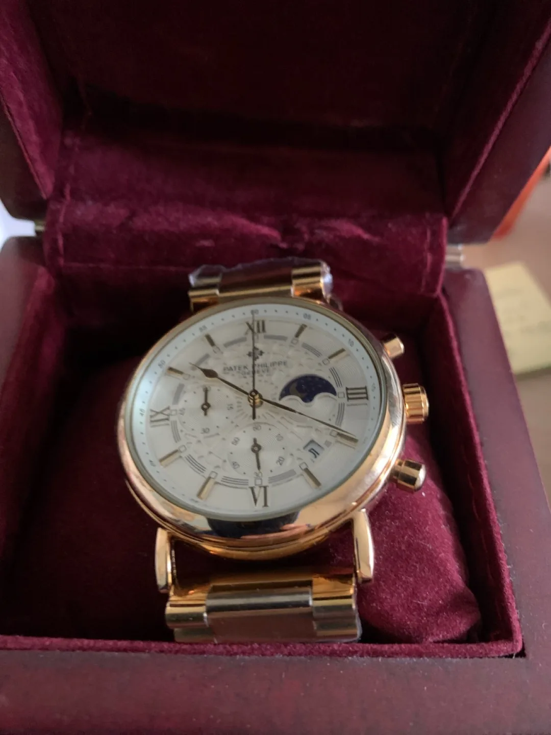 Brand new Gold tone men’s Watch thumbnail