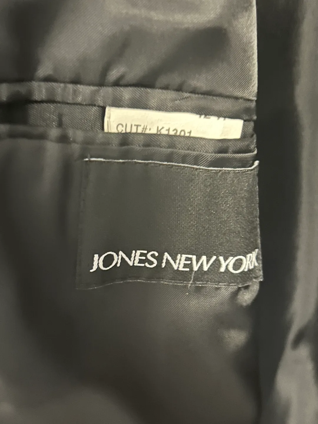 Cashmere New Men’s coat by Jones New York image indicator(3)