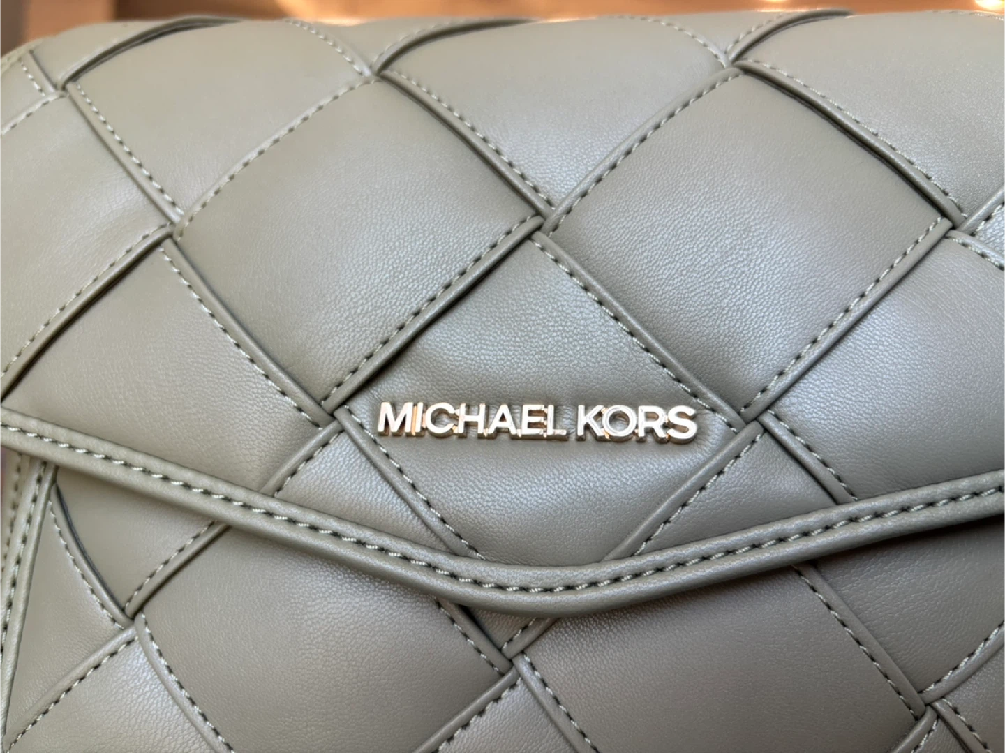 Michael Kors Leather Shoulder Bag - Never Used - photo 2