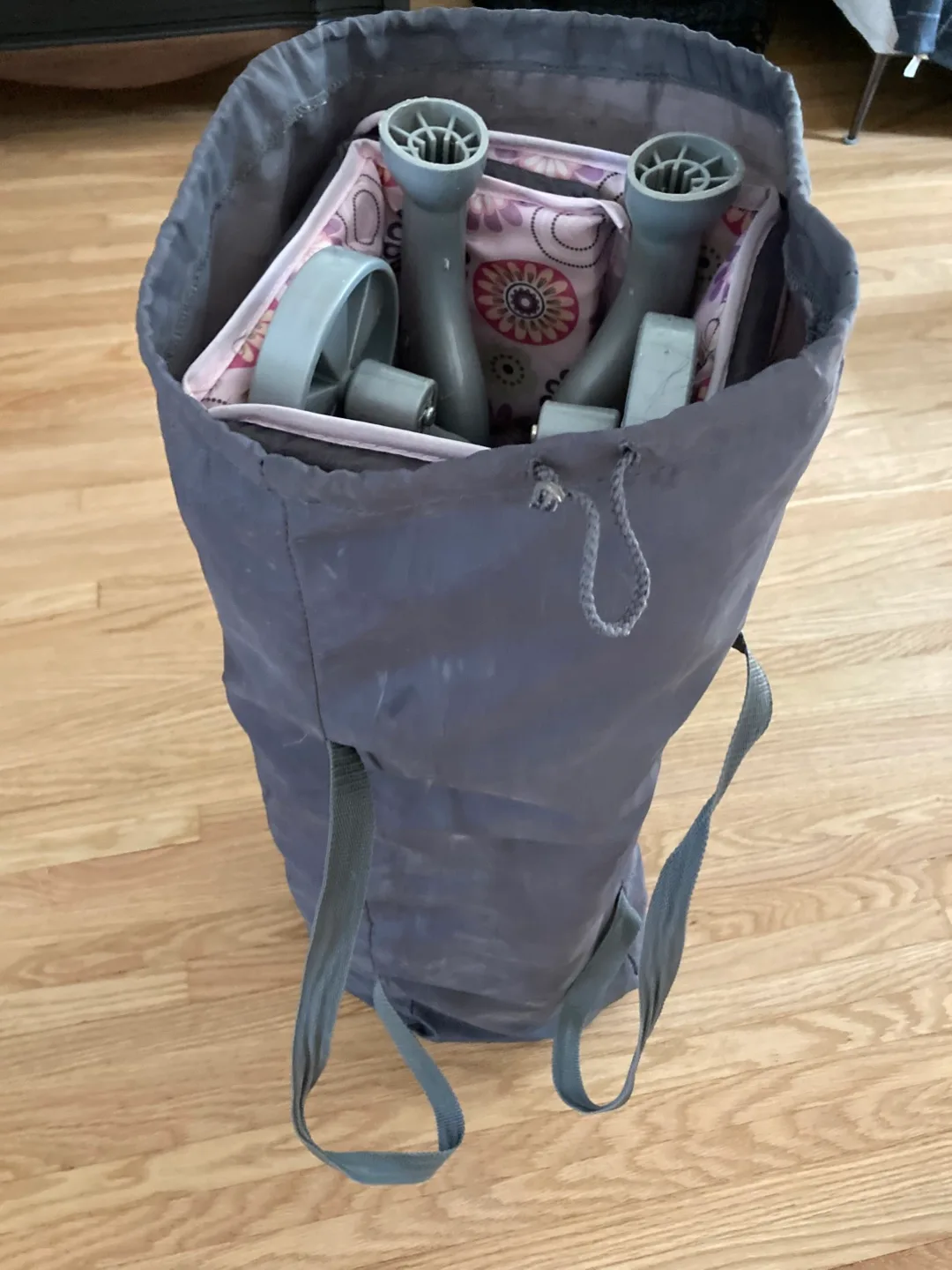 Cosco Floral Playpen - Great Condition! image indicator(10)