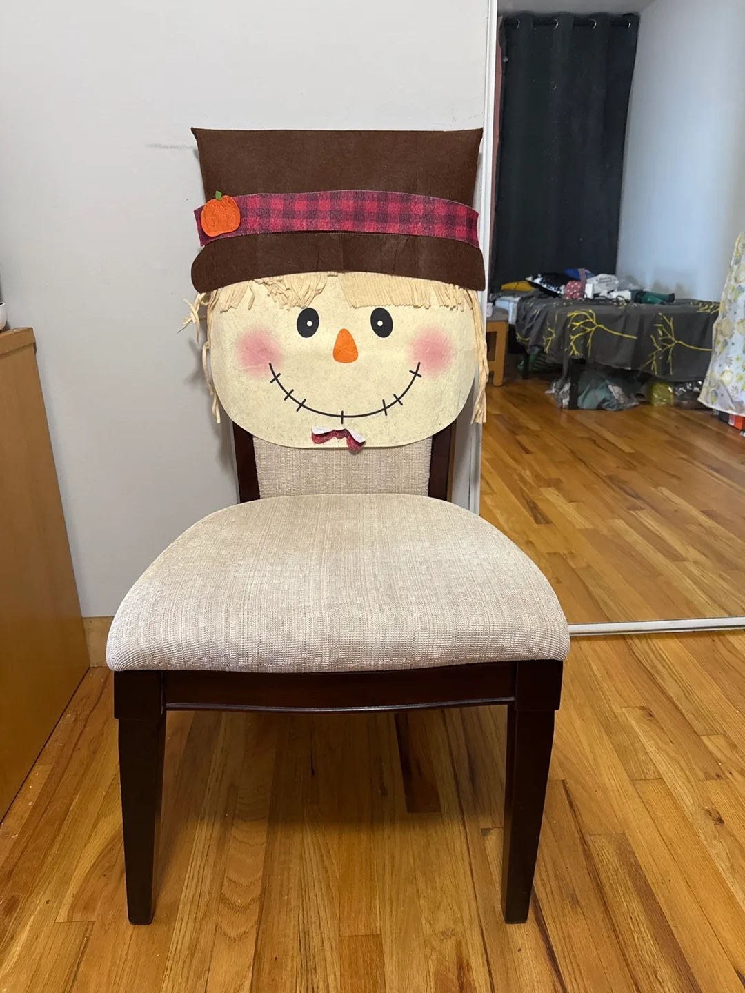 🥕Chair thumbnail