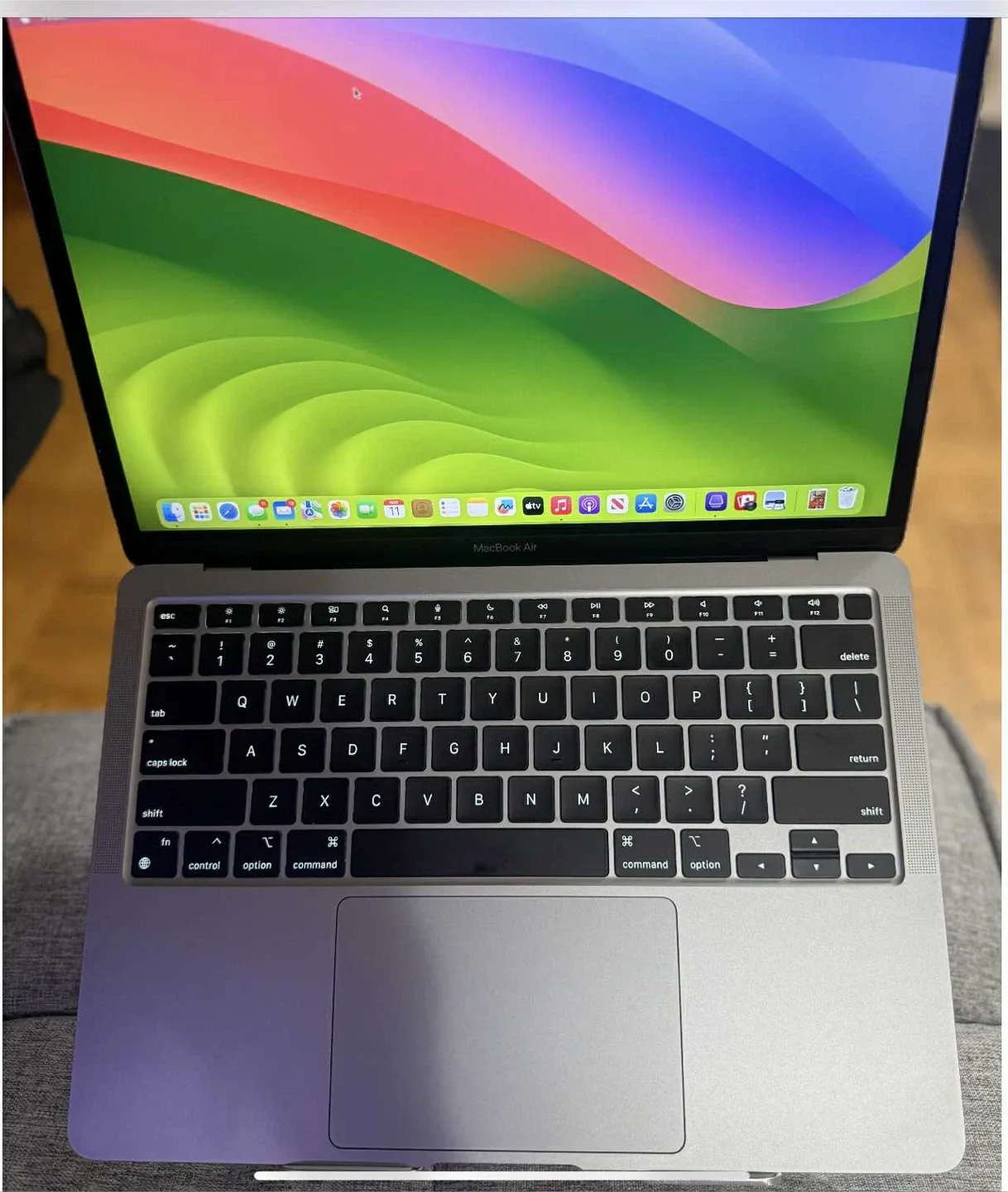 MacBook Air 2020 M1Chip 8Gb, 256 Gb 13 inch image indicator(3)