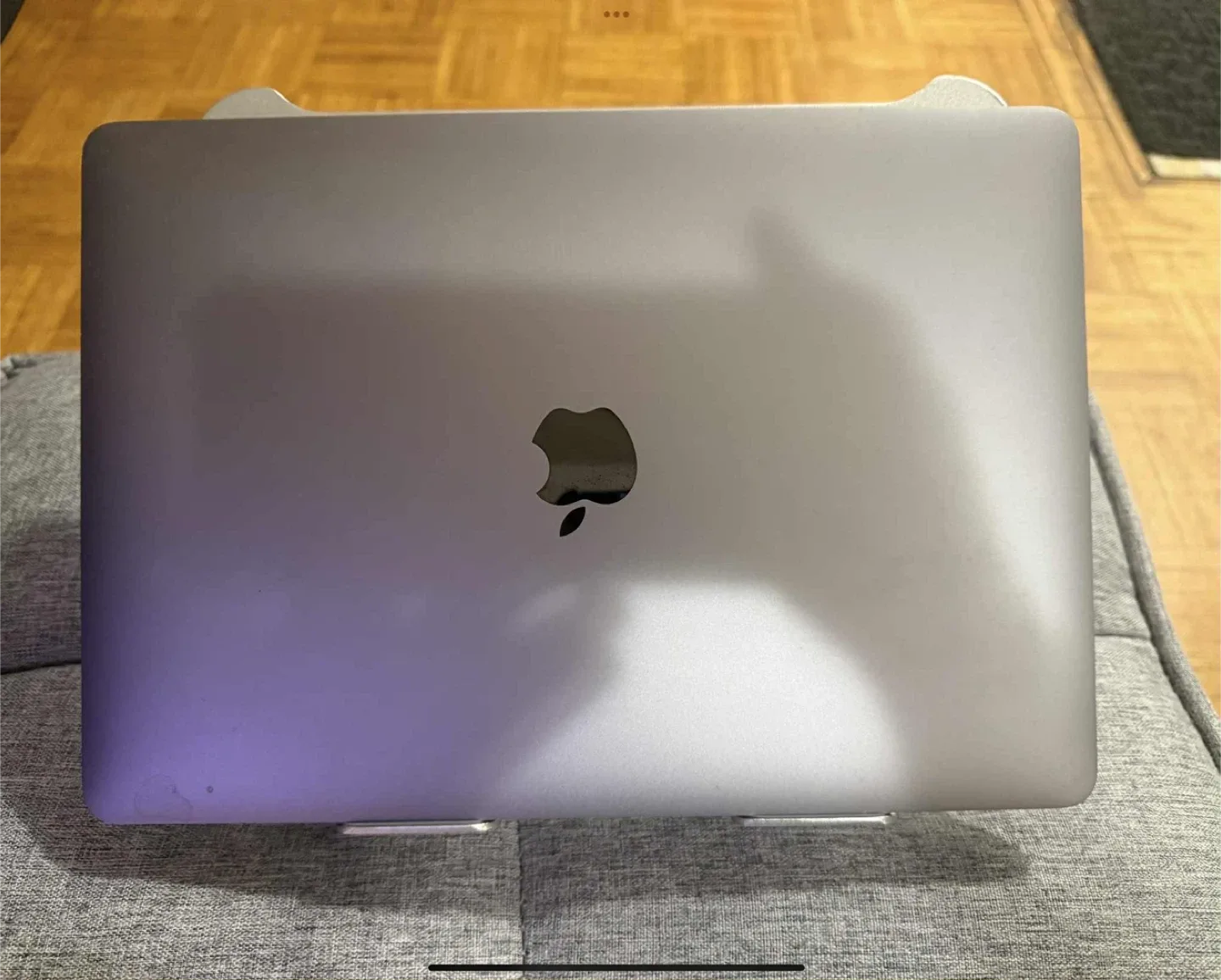 MacBook Air 2020 M1Chip 8Gb, 256 Gb 13 inch image indicator(2)