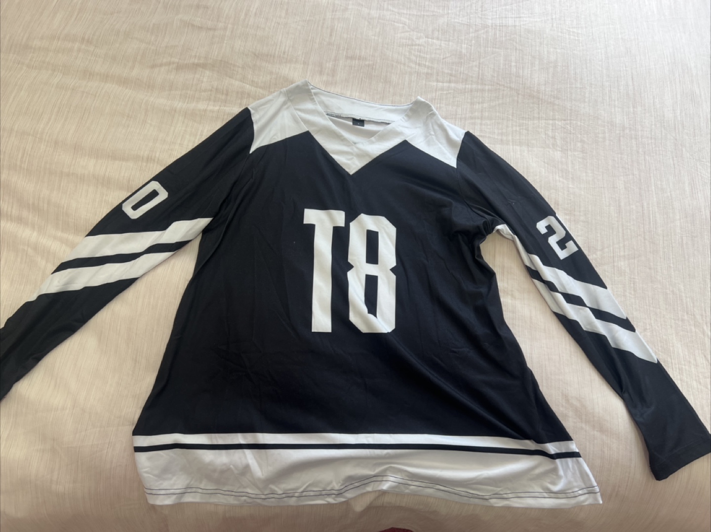 Tate McRae jersey- new