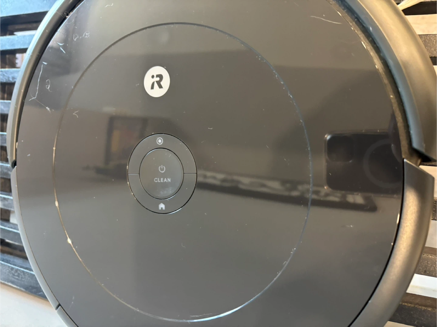 iRobot Roomba Vacuum Cleaner - Used - photo 2