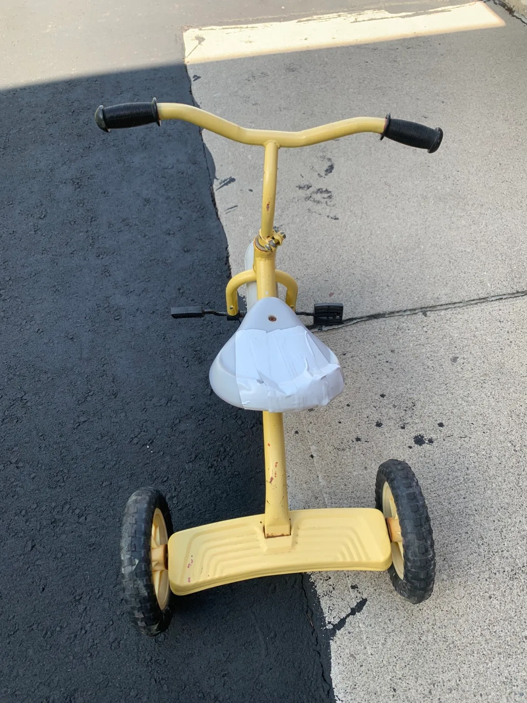 Tricycle Bike and 4-Wheel Scooter Set image indicator(7)