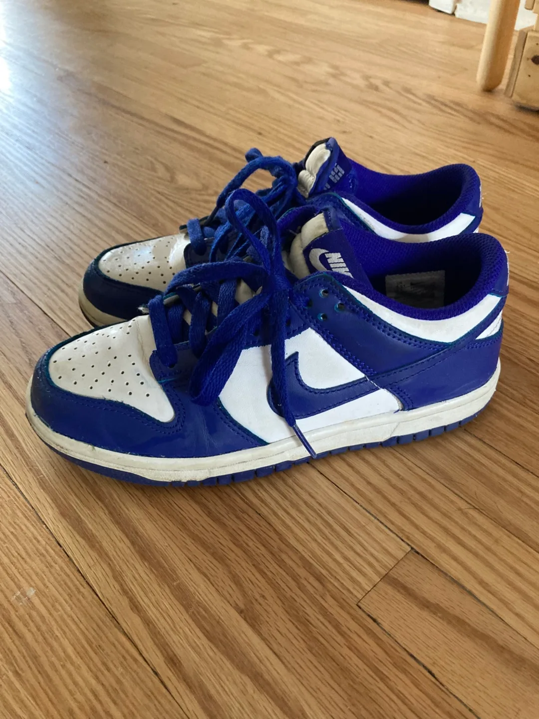 Nike Dunk Low - Blue/White - Size 4.5Y image indicator(3)