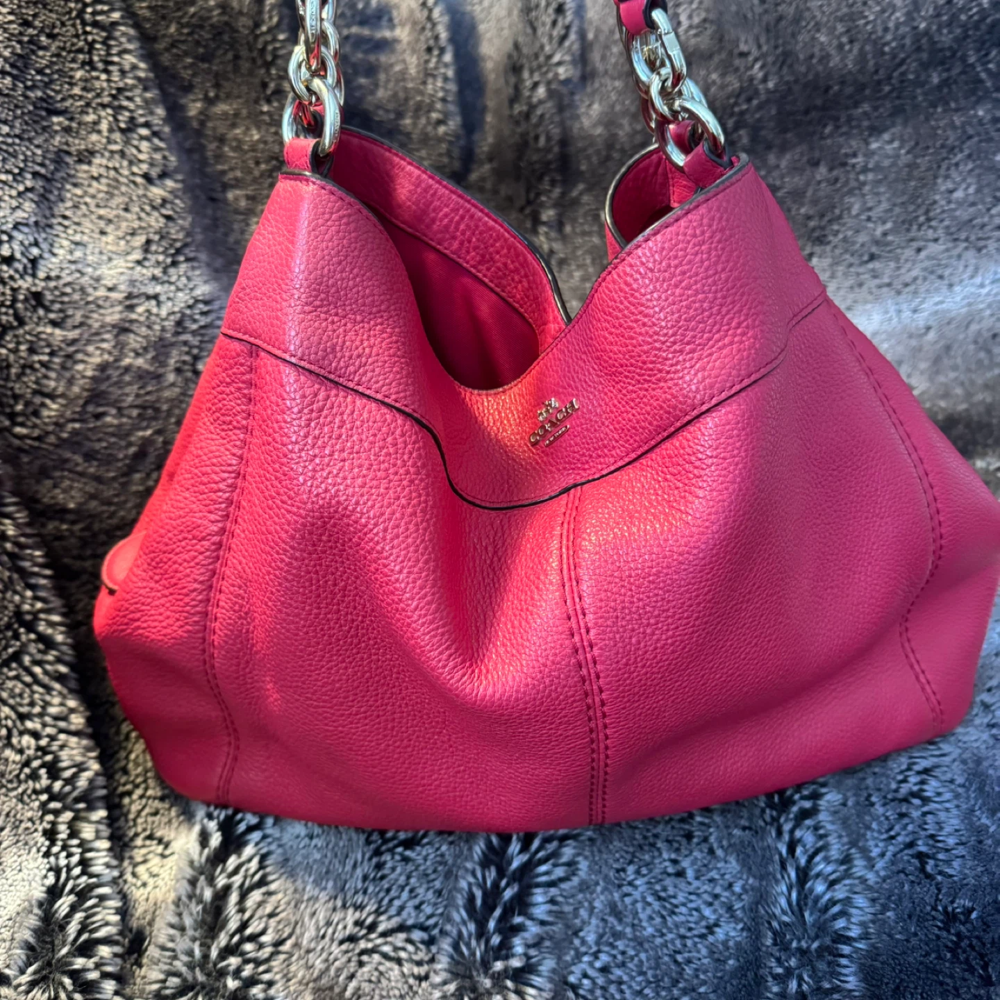 Coach Red Leather Shoulder Bag - photo 2