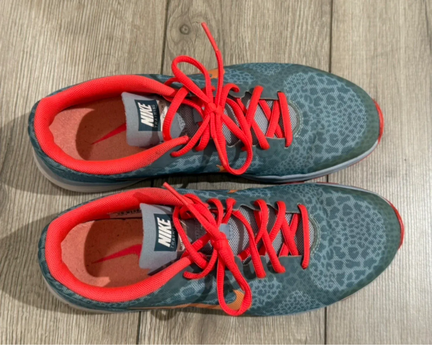 Nike Women's Running Shoes - Size 8.5 image indicator(2)