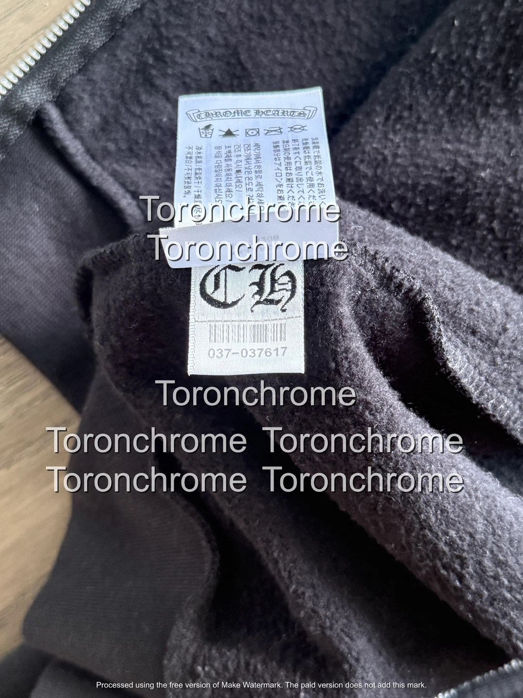 *Authentic* Chrome Hearts Scroll Logo Zip Up - photo 5