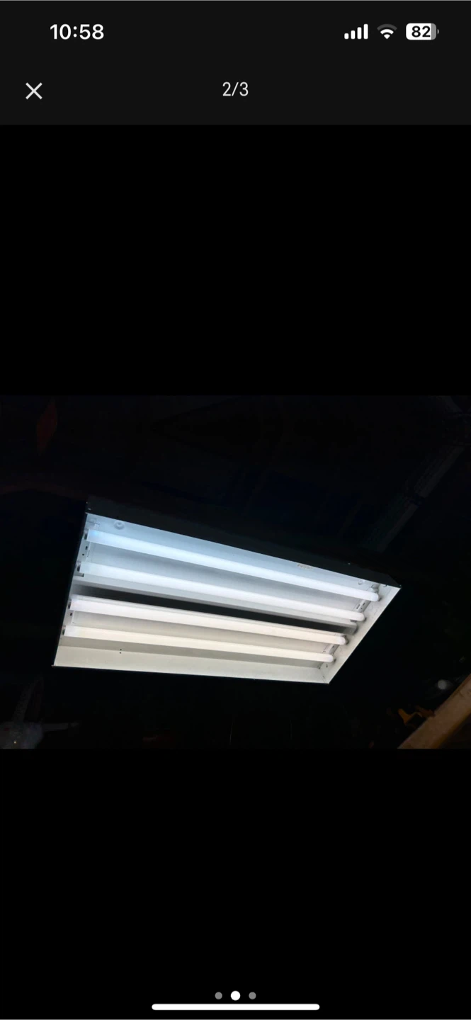 Fluorescent Light Fixture