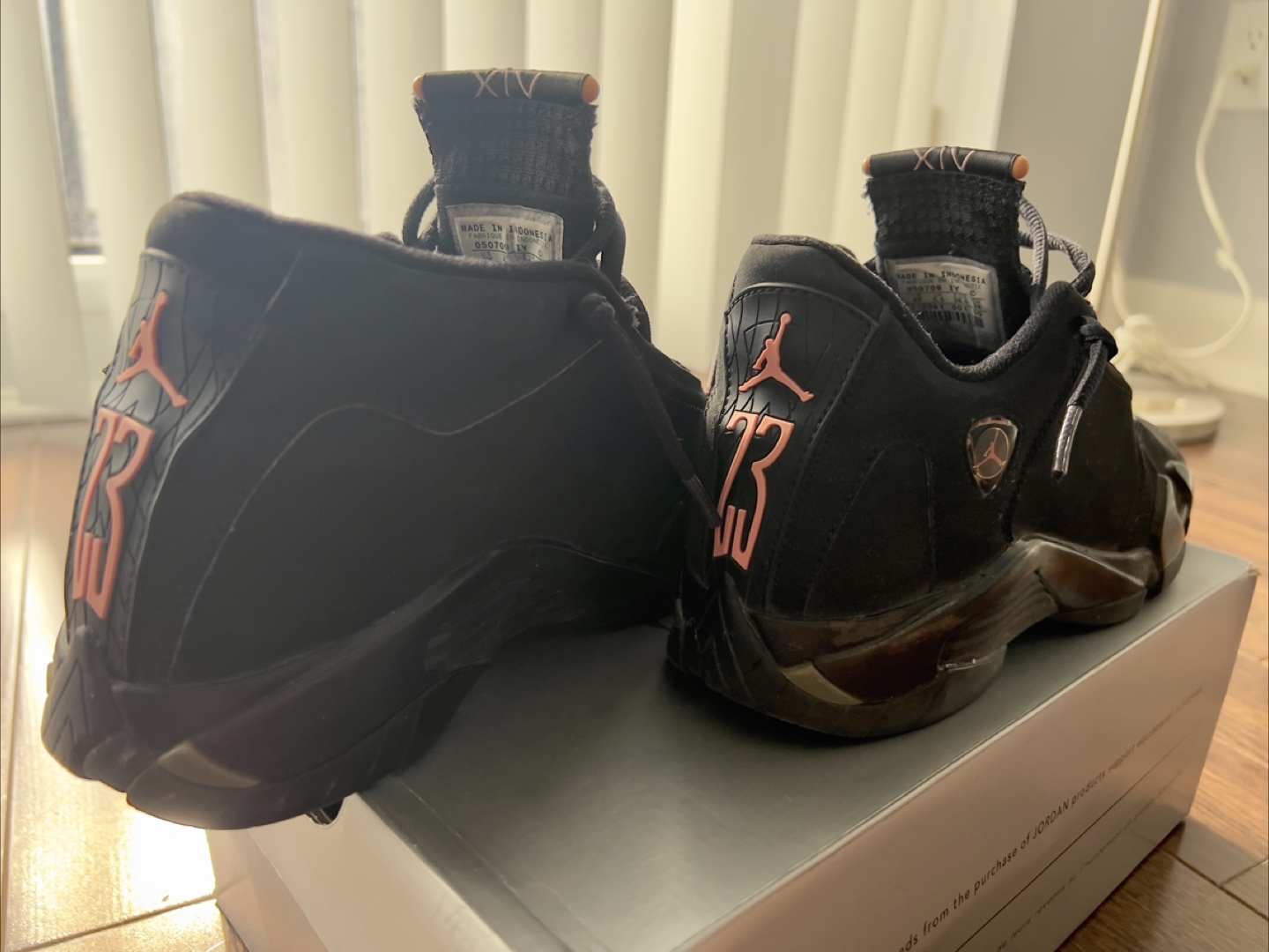 Air Jordan 14 Retro ‘Real Pink’ GS Black/Pink Size 6Y/7.5W - photo 2