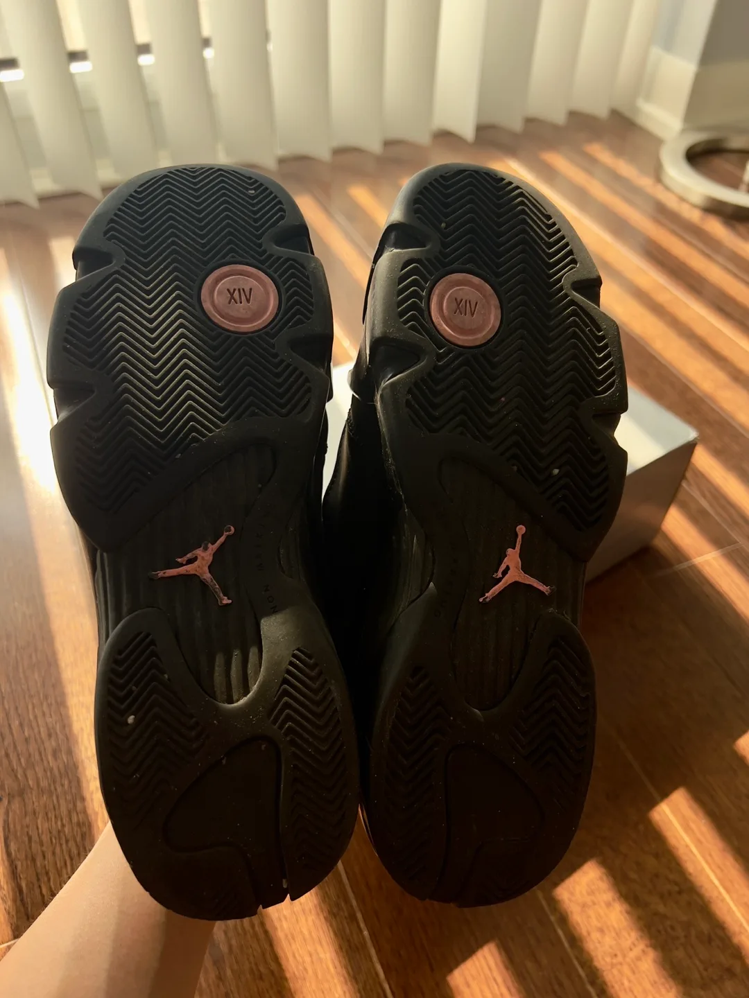 Air Jordan 14 Retro ‘Real Pink’ GS Black/Pink Size 6Y/7.5W image indicator(3)