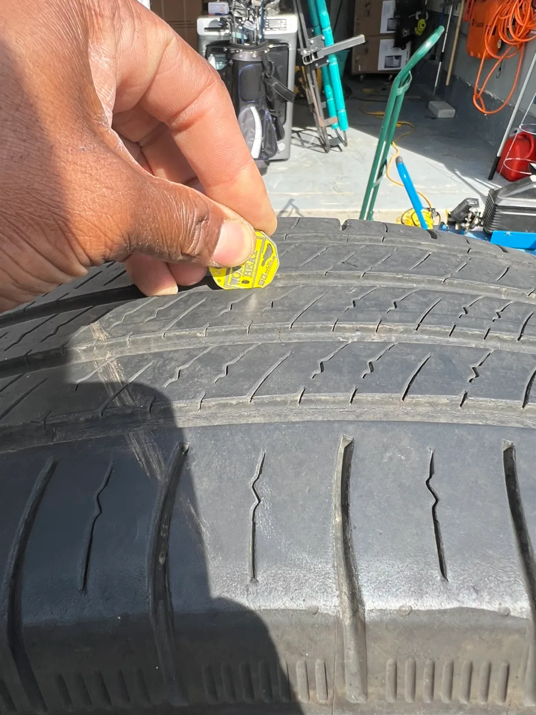 Michelin Primacy Tour A/S 235/55R20 Tires image indicator(2)