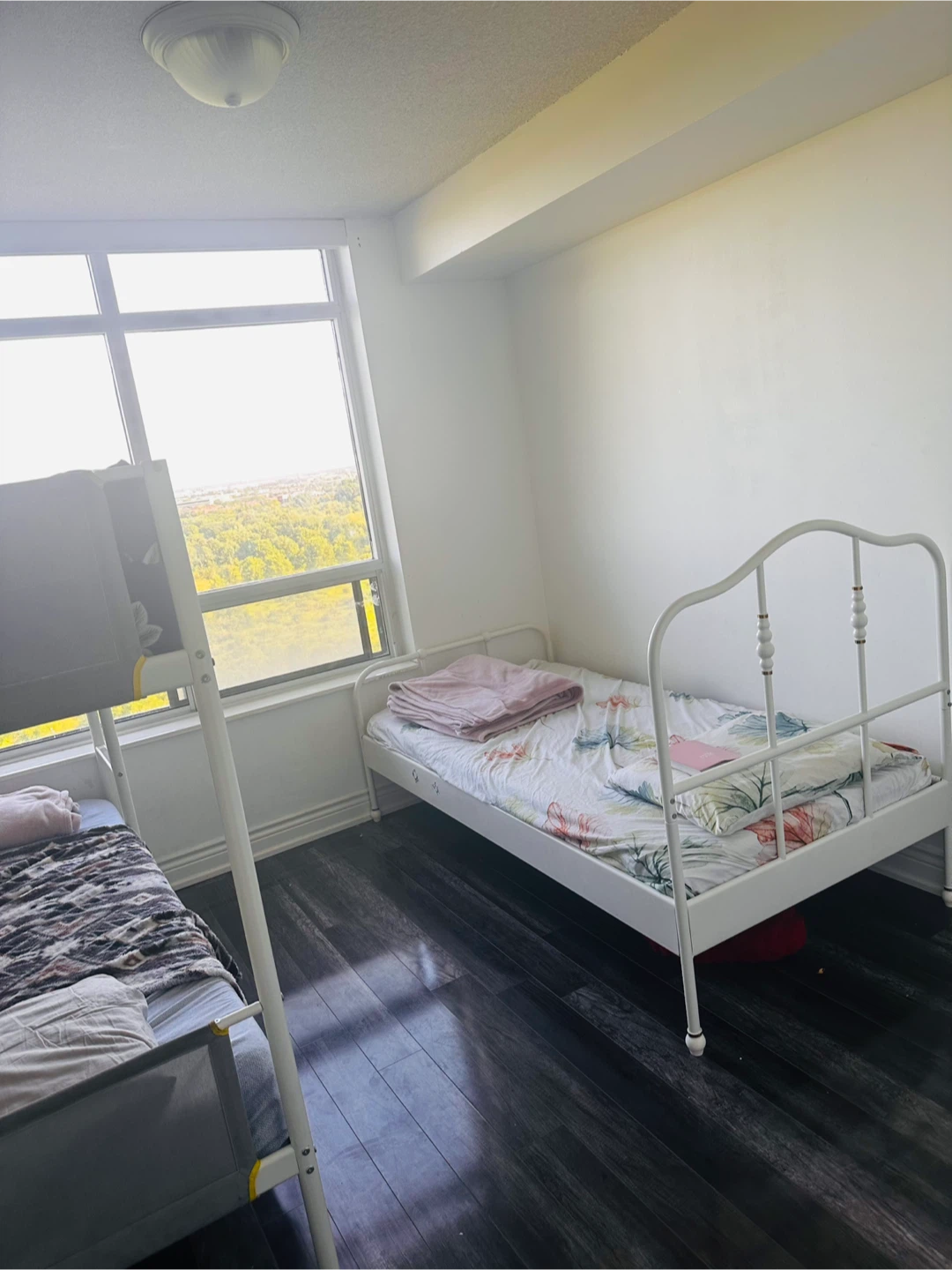 White Metal Single Bed Frame plus Mattress🥕 - photo 2
