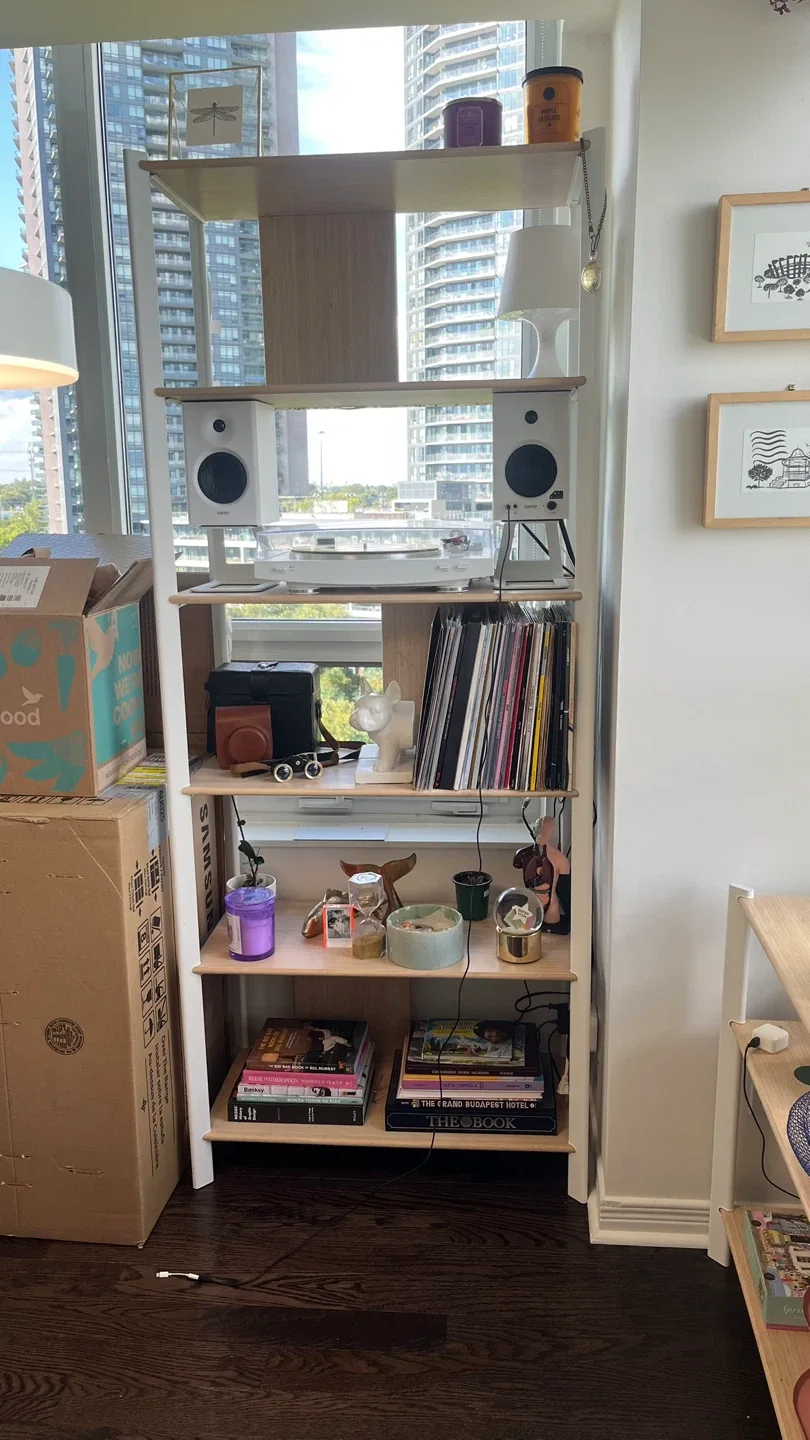 JÄTTESTA Shelf unit, white/light bamboo image indicator(2)