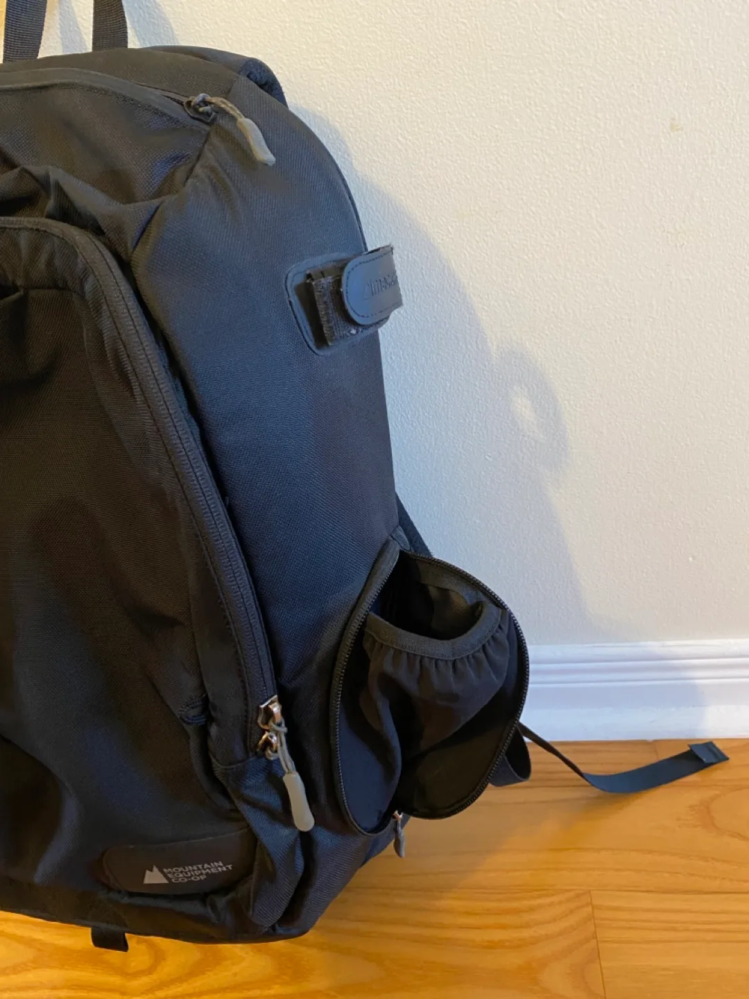 MEC Laptop Backpack image indicator(5)
