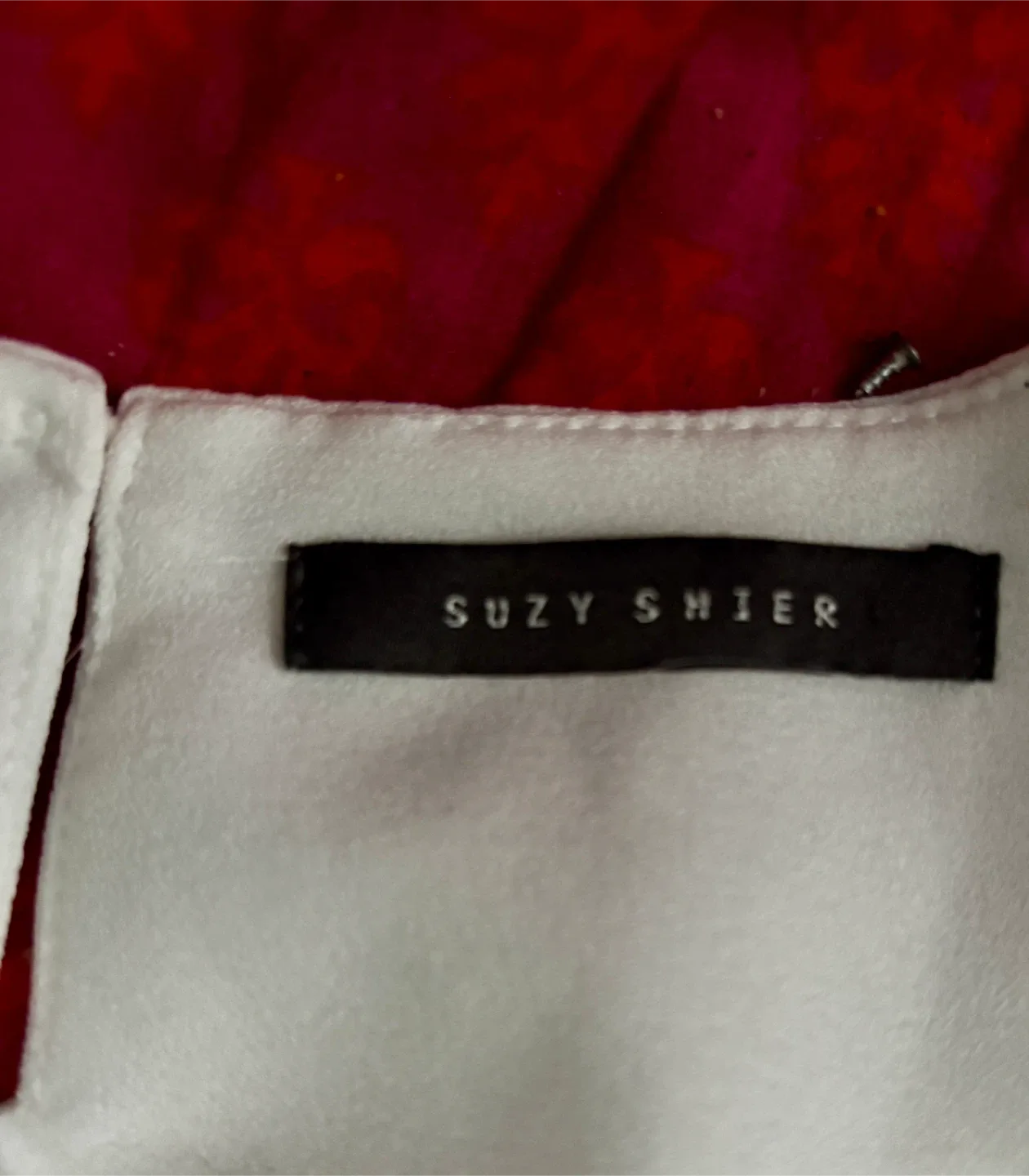 Beautiful Suzy Shier White Blouse - Size L image indicator(4)
