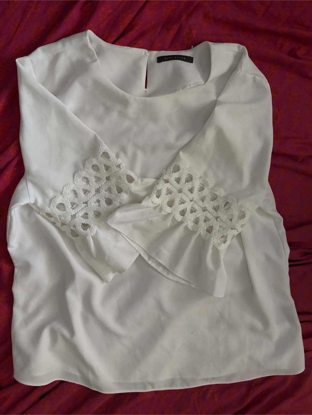 Beautiful Suzy Shier White Blouse - Size L