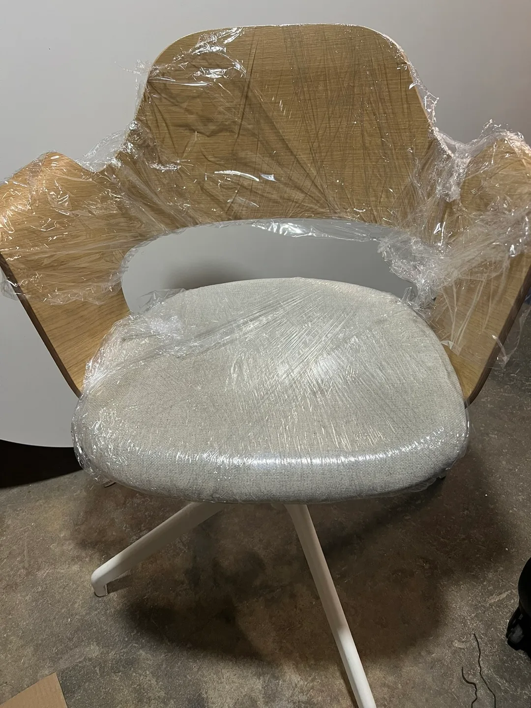 2 pcs IKEA ALEFJÄLL Office Chair - Light Beige image indicator(7)