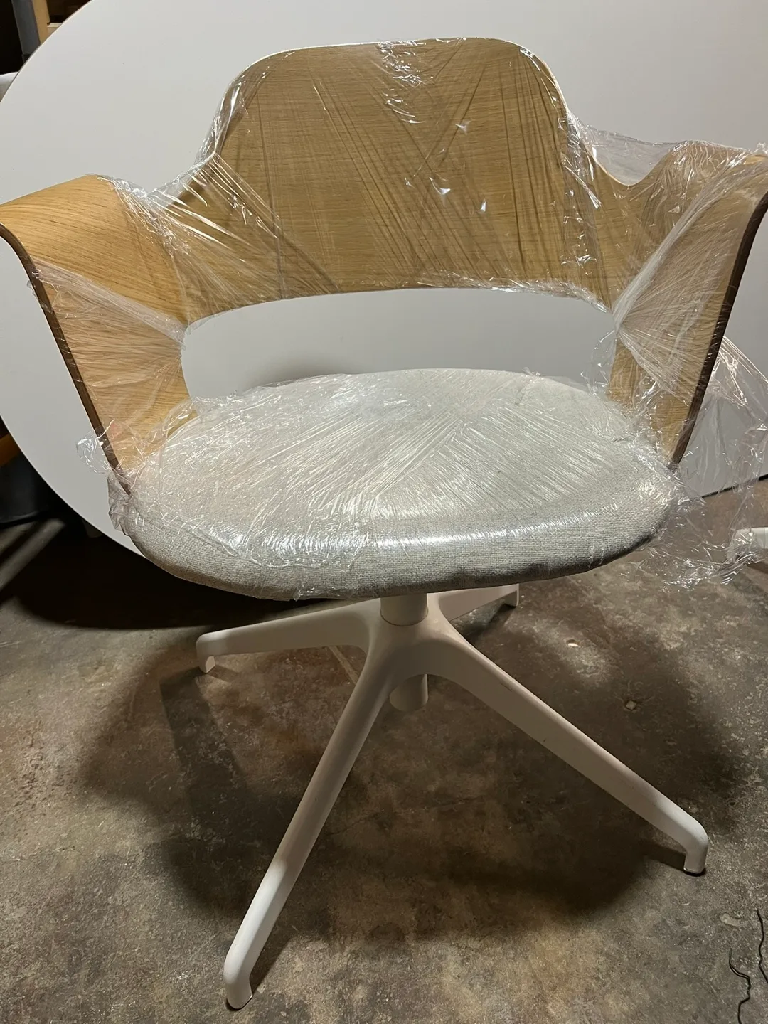 2 pcs IKEA ALEFJÄLL Office Chair - Light Beige image indicator(5)