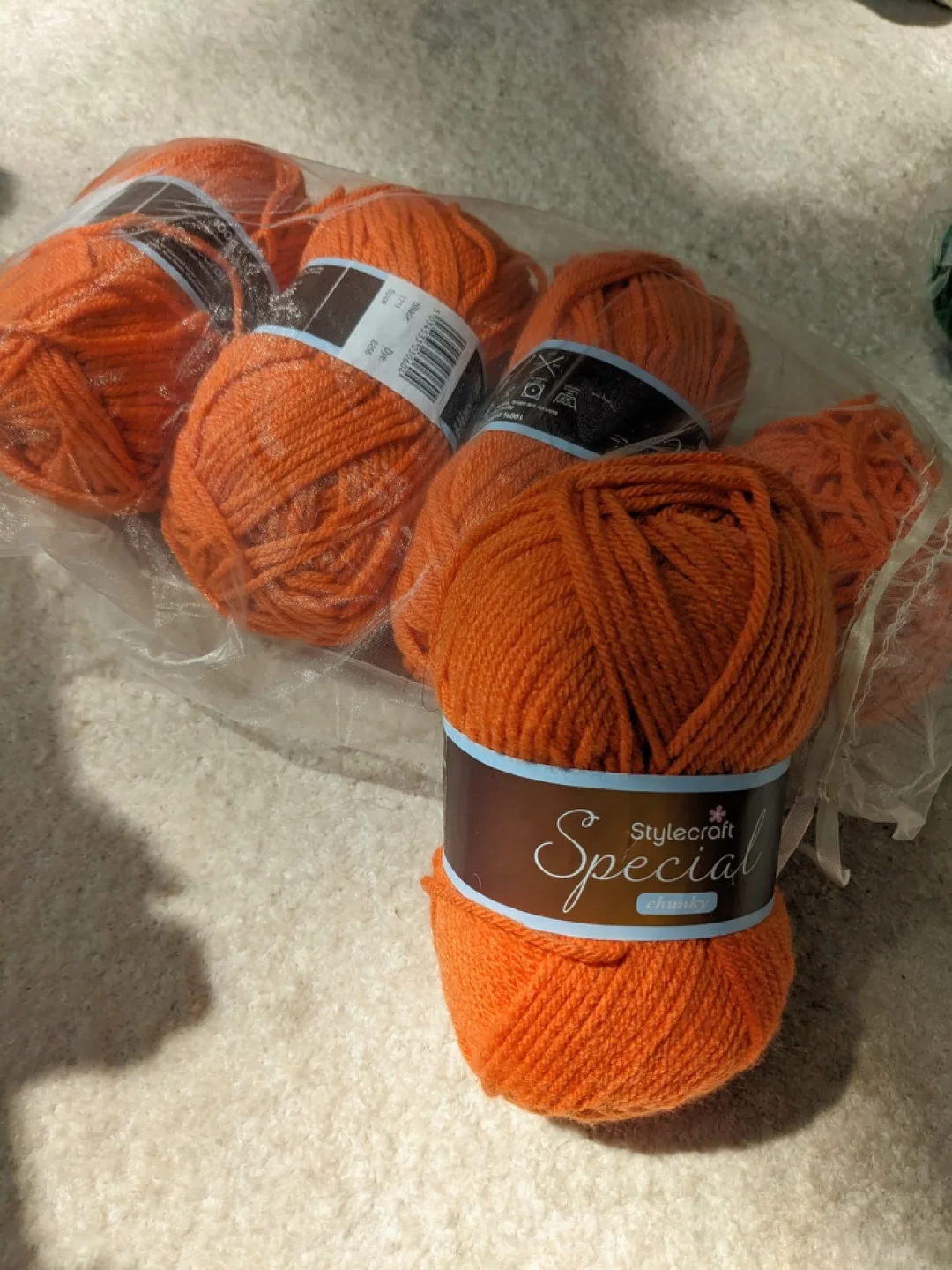 Yarn Lot - Red Heart, Stylecraft, Paintbox, Hayfield #🥕 image indicator(2)