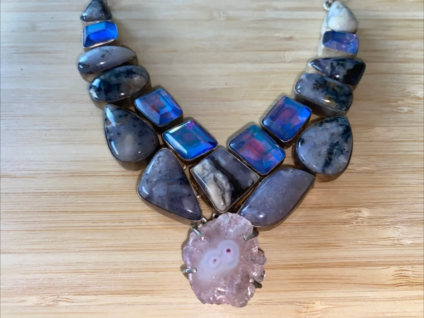 Gemstone Necklace set in 925 Silver thumbnail