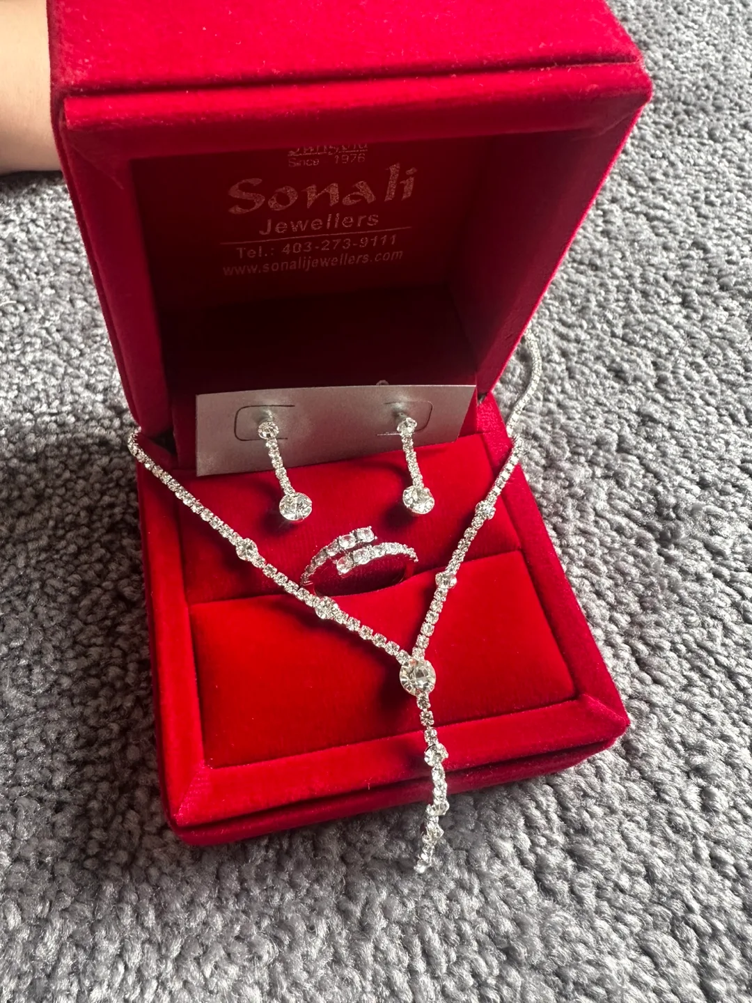 Jewellers Jewelry Set thumbnail