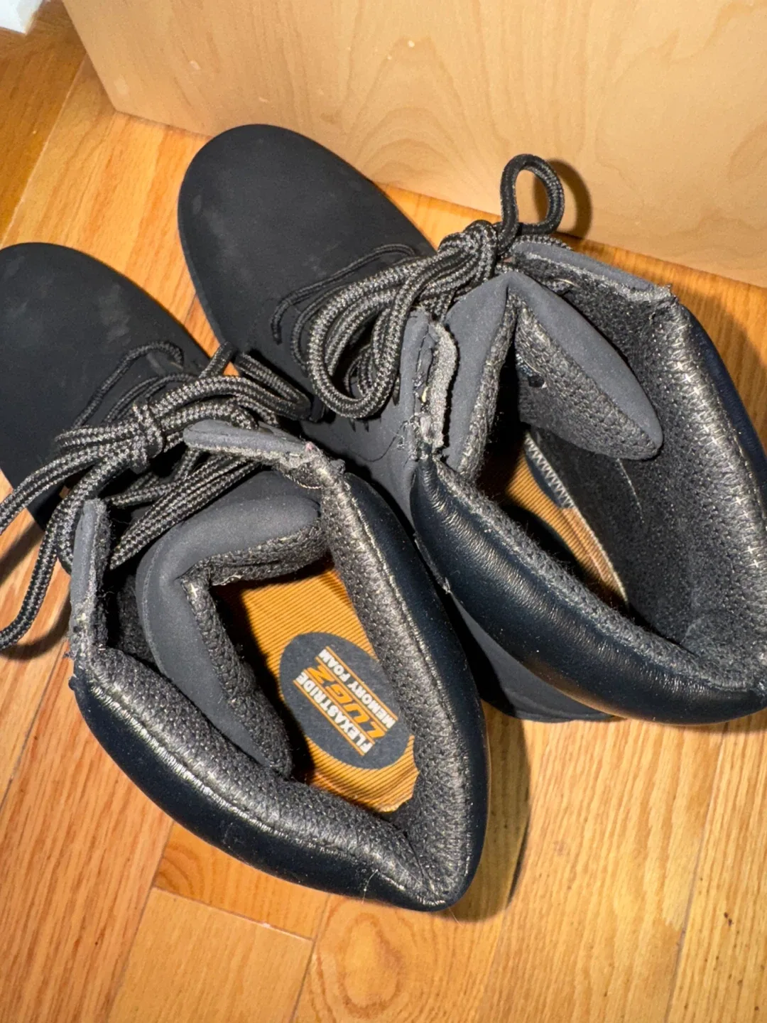 New Lugz Men’s Size 13 Black Winter Boots image indicator(6)