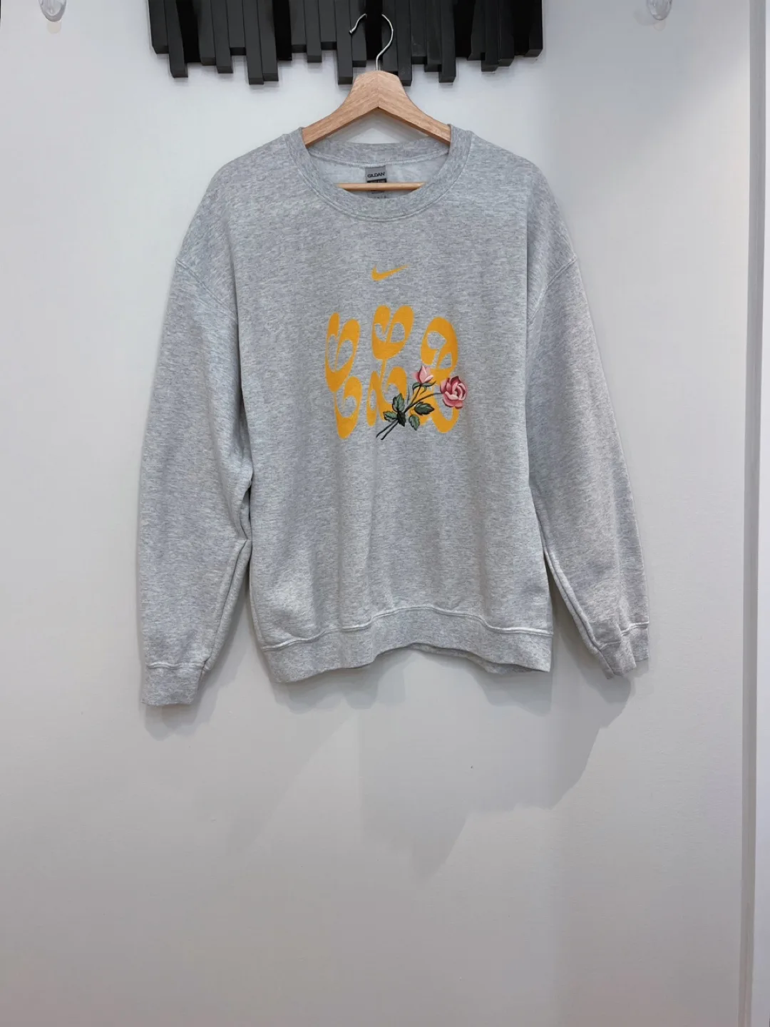 Nike x Gildan Men’s Sweatshirt - Size L thumbnail