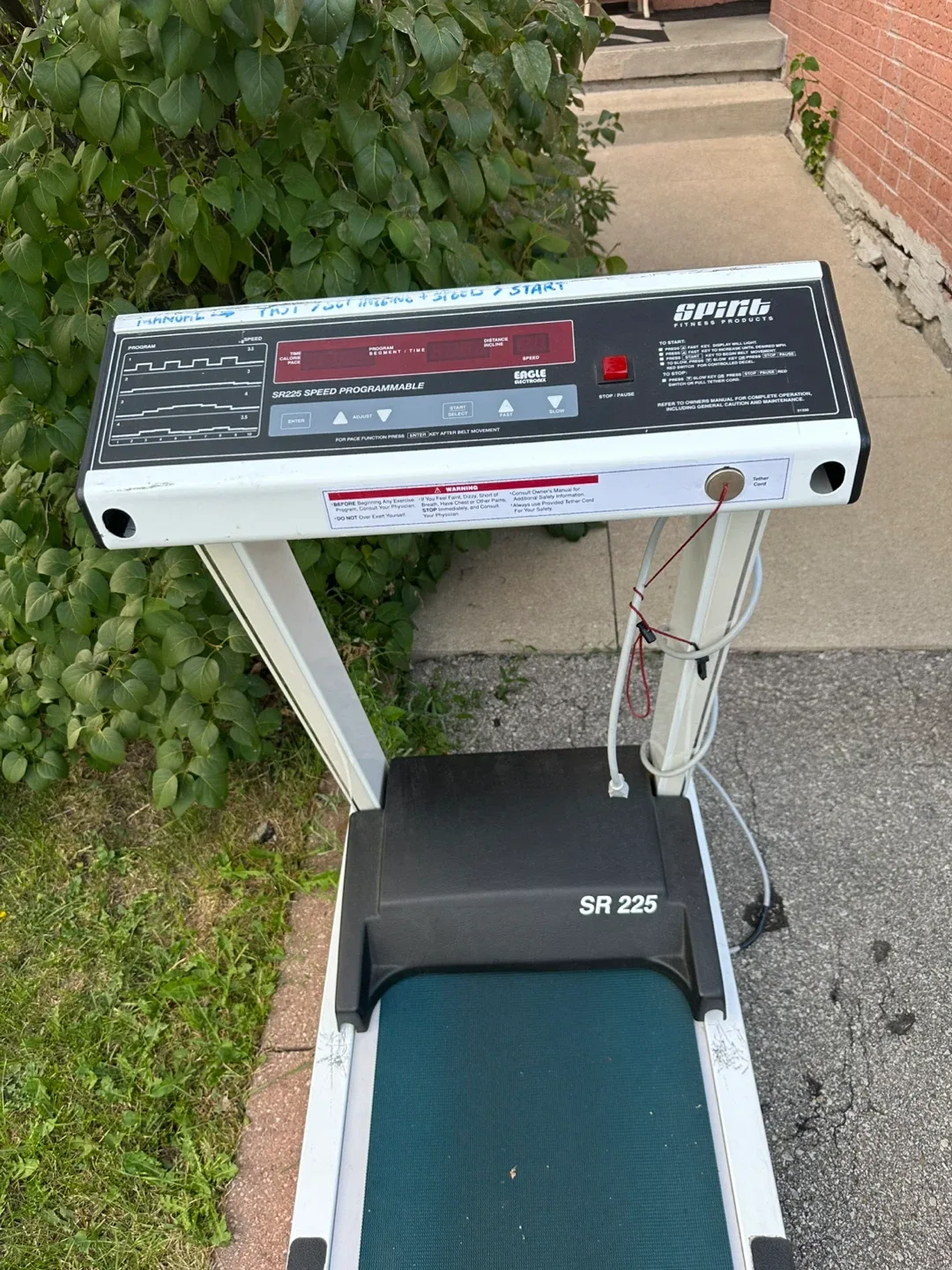 Spirit SR 225 Treadmill thumbnail