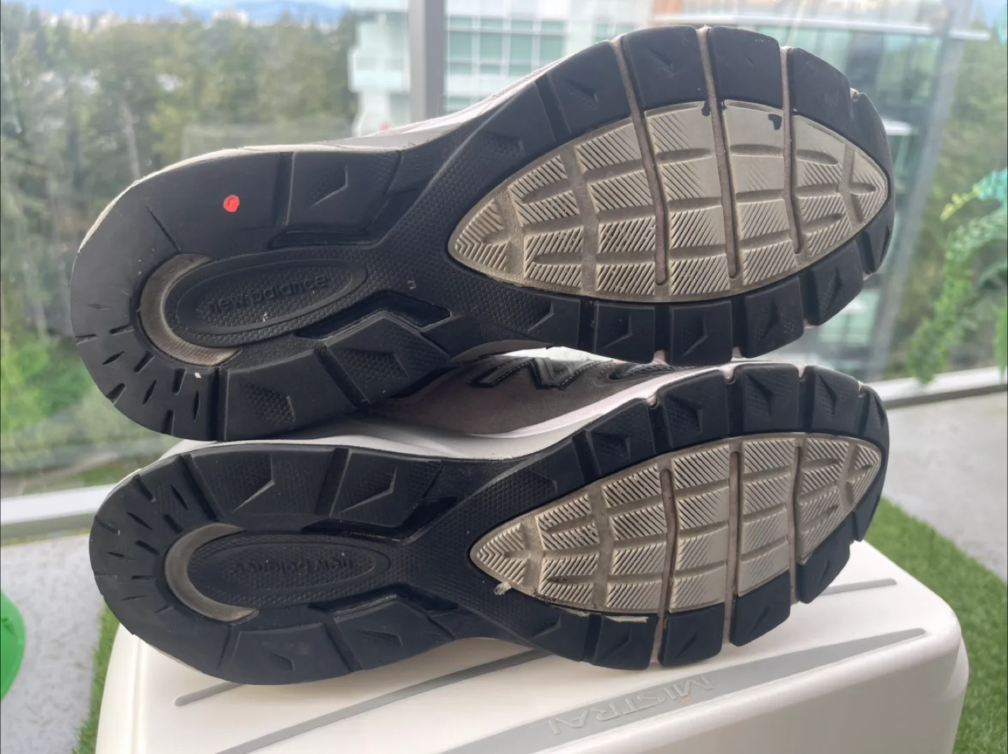 New Balance 990v5 Size M8.5 image indicator(5)