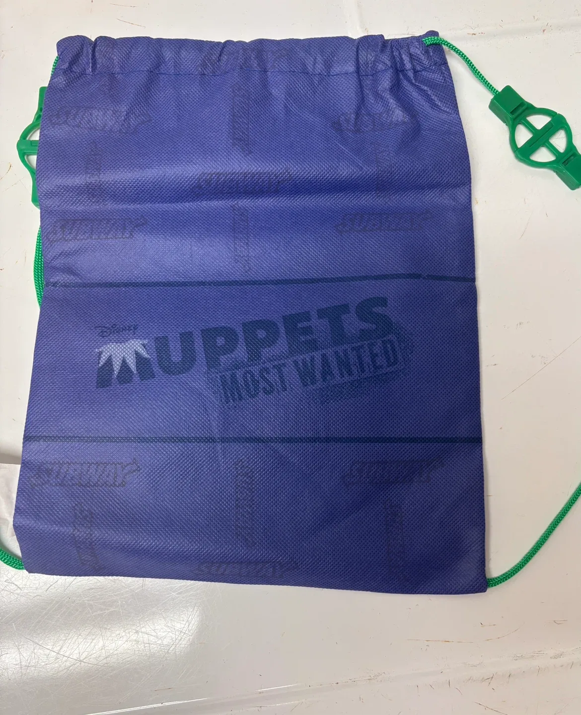 Muppets Most Wanted Subway Drawstring Bag image indicator(5)