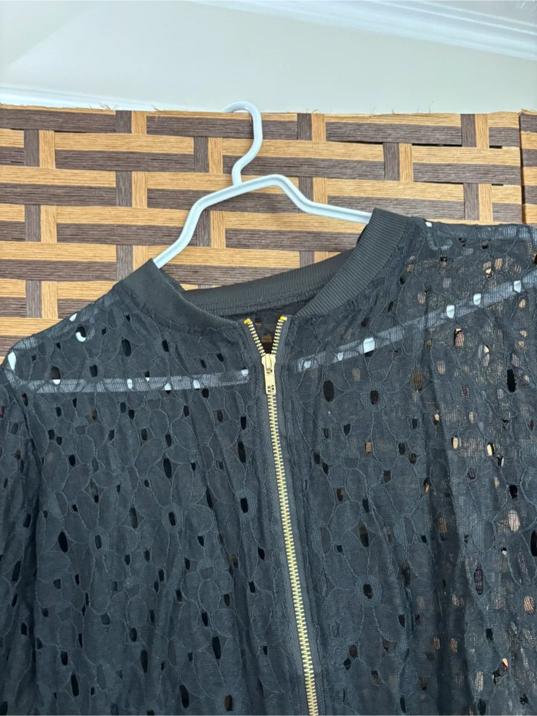 Black Lace Bomber Jacket - Size L image indicator(5)