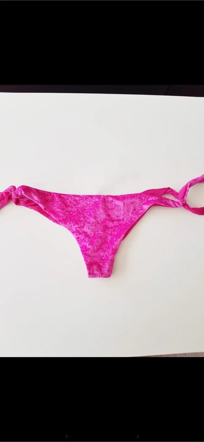 New Brazilian bikini image indicator(8)