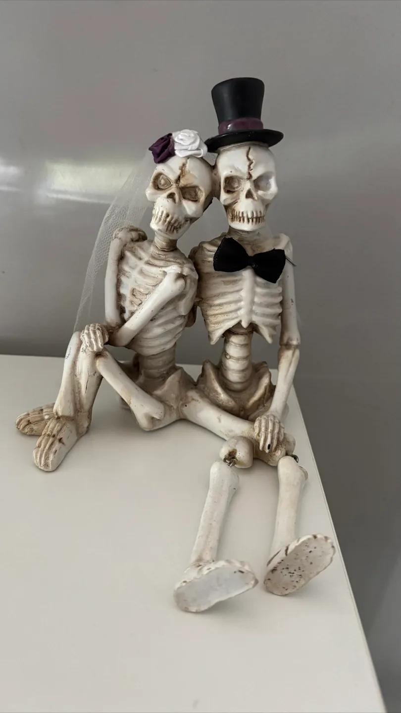 “Till Death Do Us Part” Skeleton Bride and Groom Figurine image indicator(4)