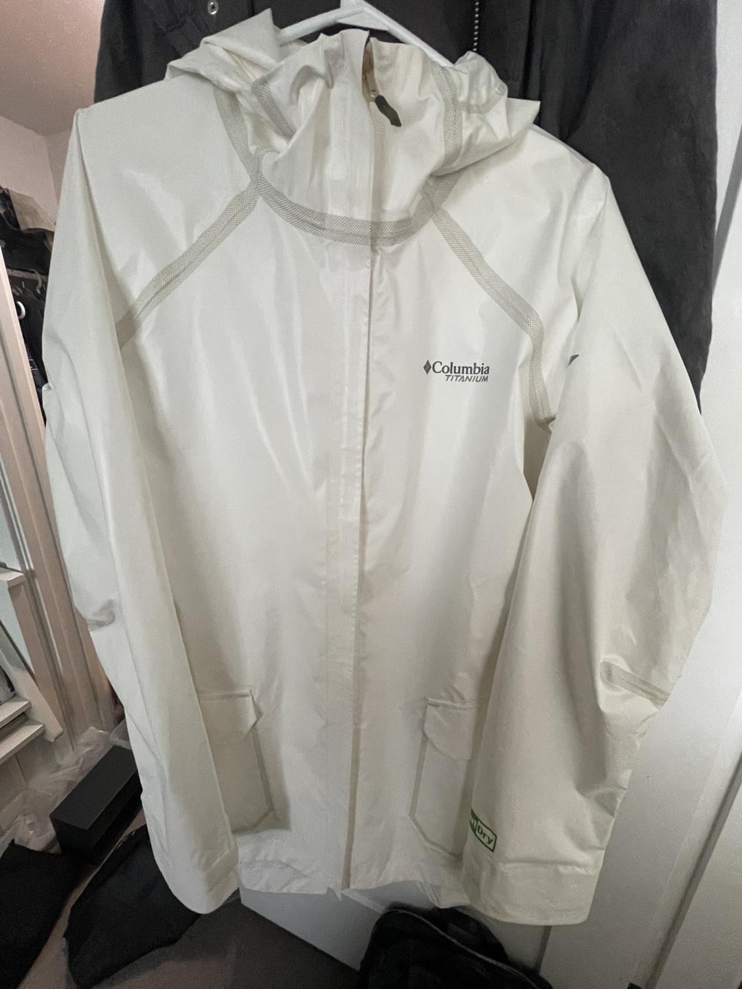 Columbia Titanium Rain Jacket XL