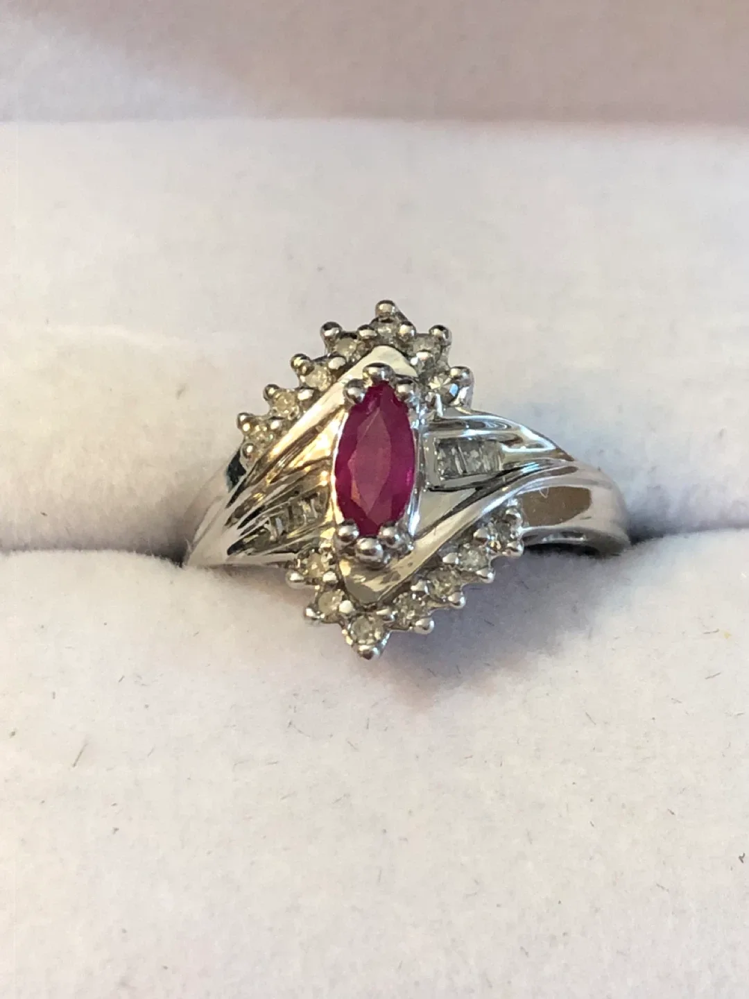 10k w/ gold Ruby and Diamond Ring thumbnail