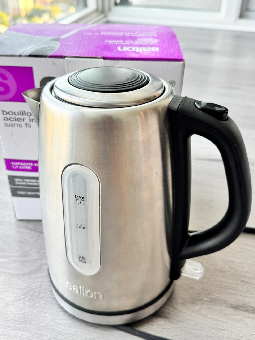 Salton 1.7L Cordless Electric Kettle - photo 3