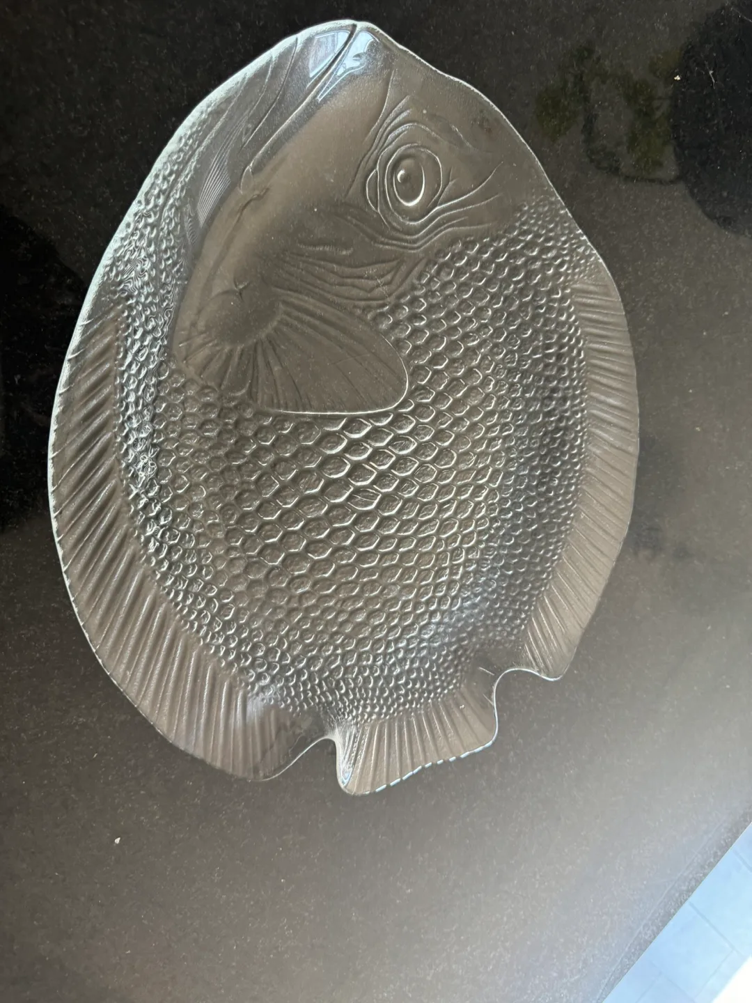 Glass Fish Plate thumbnail