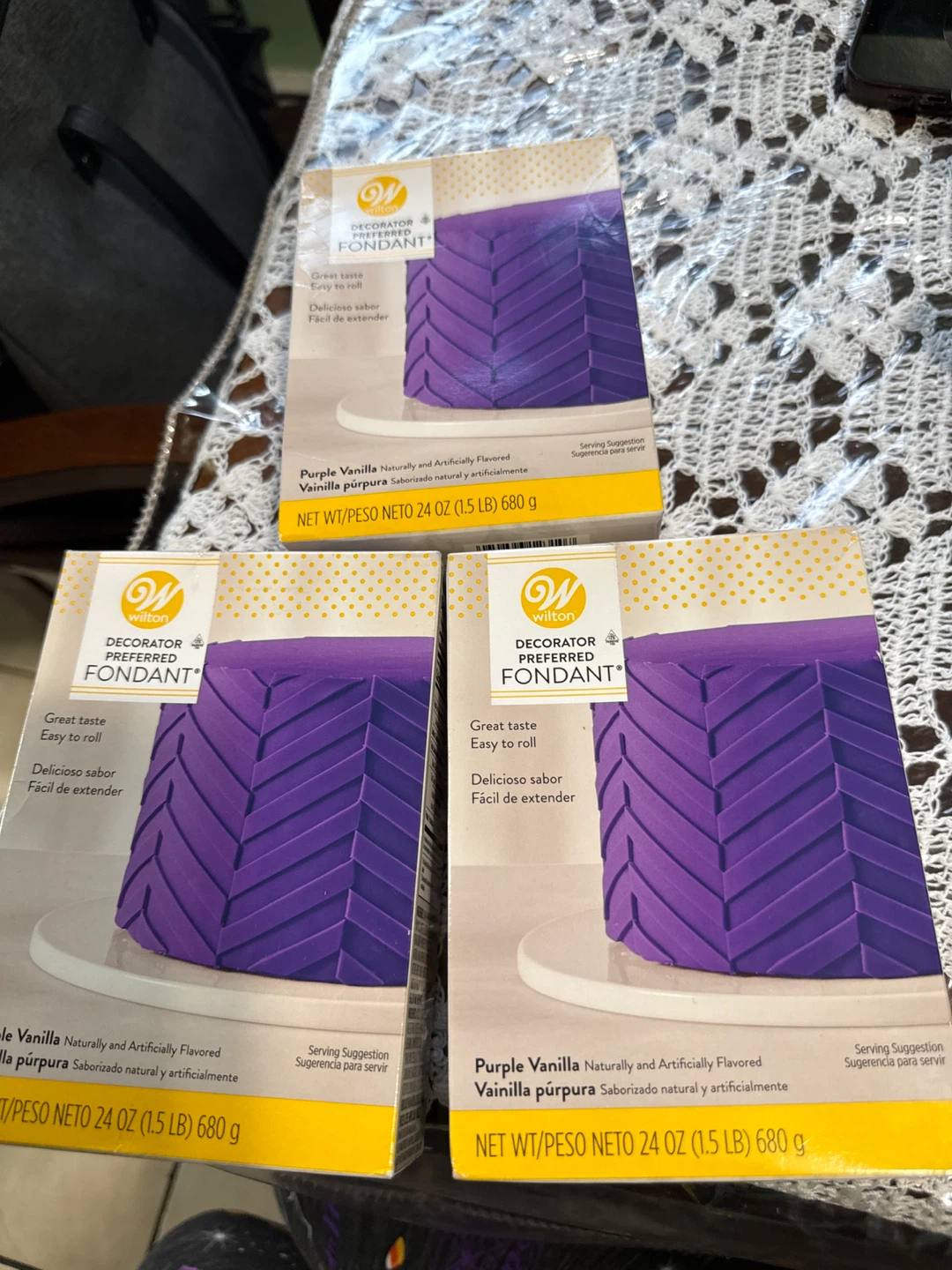 Wilton Decorator Preferred Fondant - Purple Vanilla