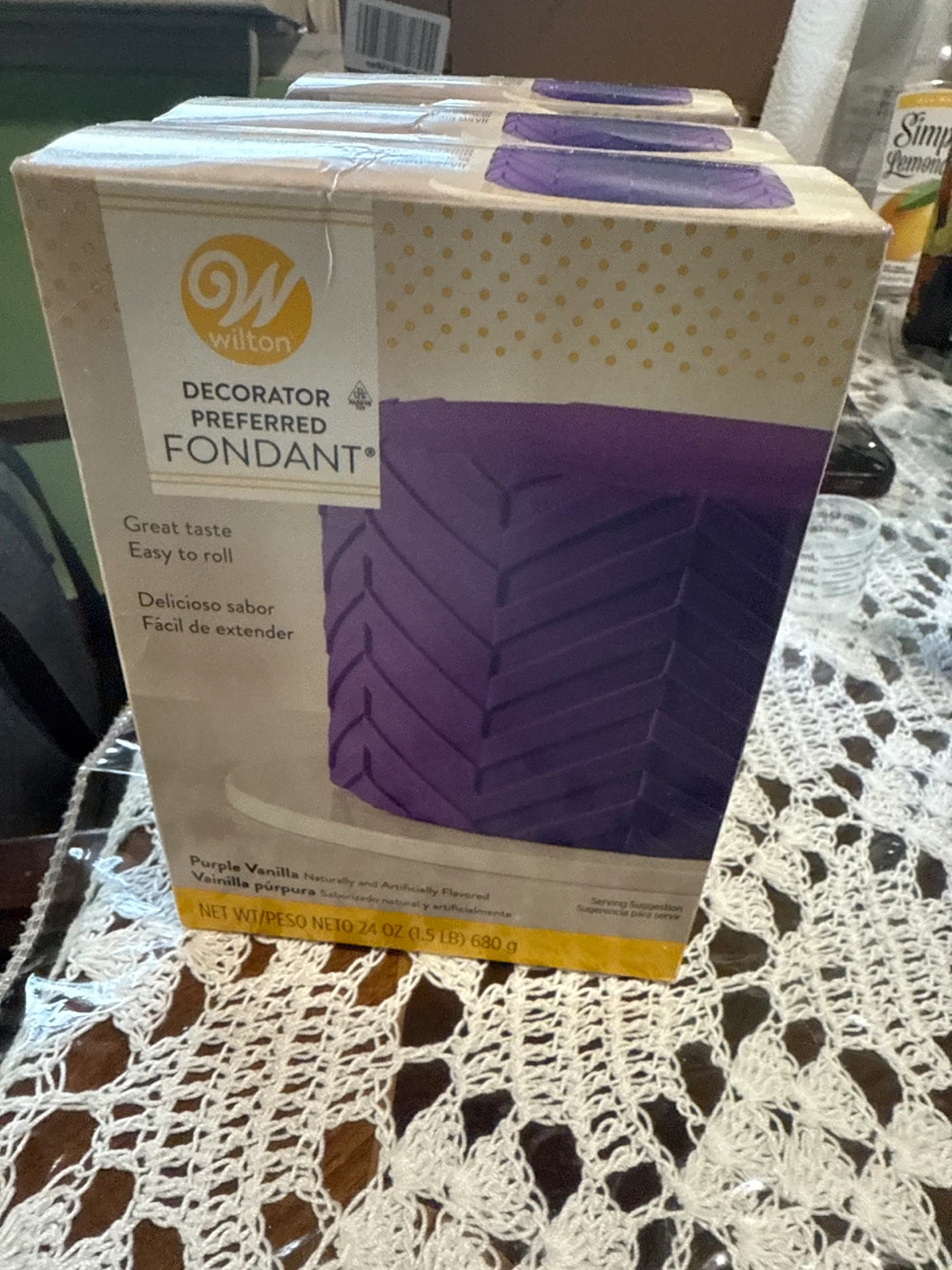Wilton Decorator Preferred Fondant - Purple Vanilla - photo 2