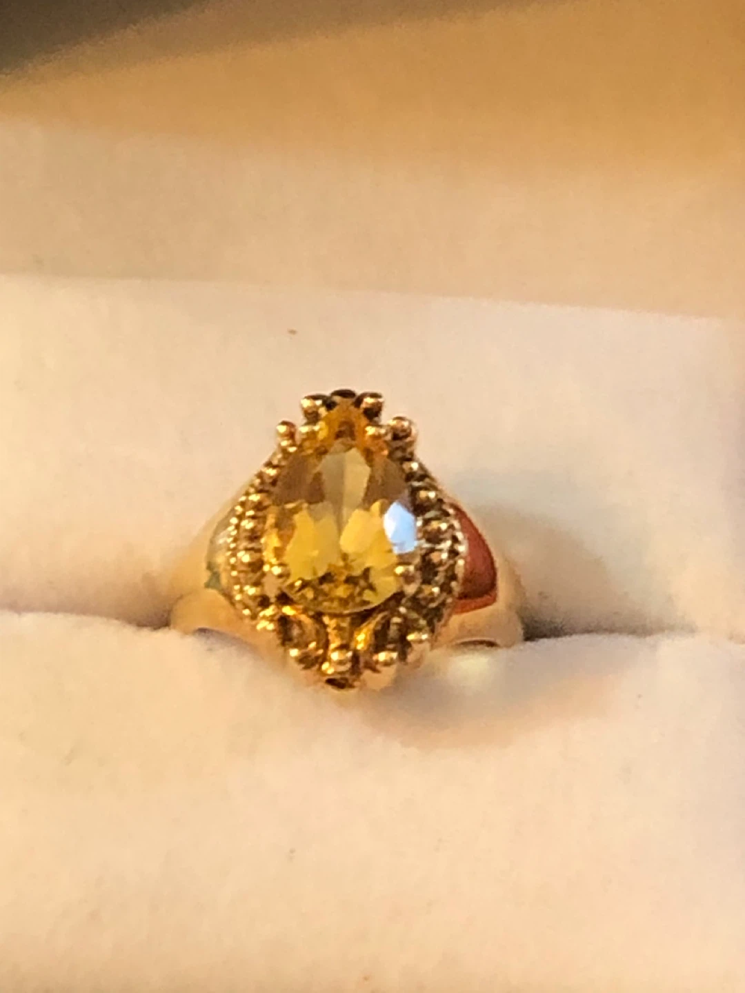 Vintage 14k Gold Ring with Yellow Stone